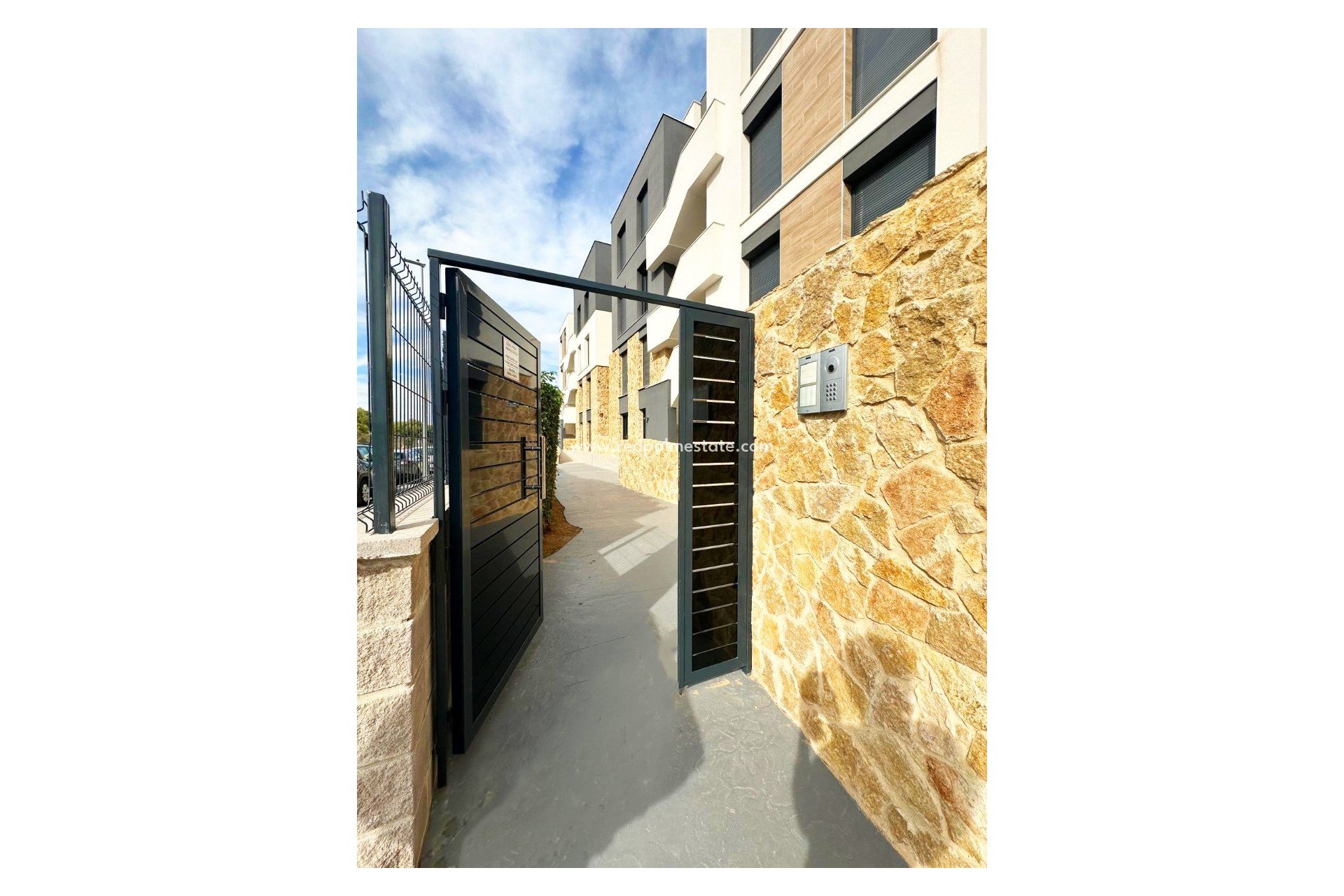 Återförsäljning - Lägenheter -
Torrevieja