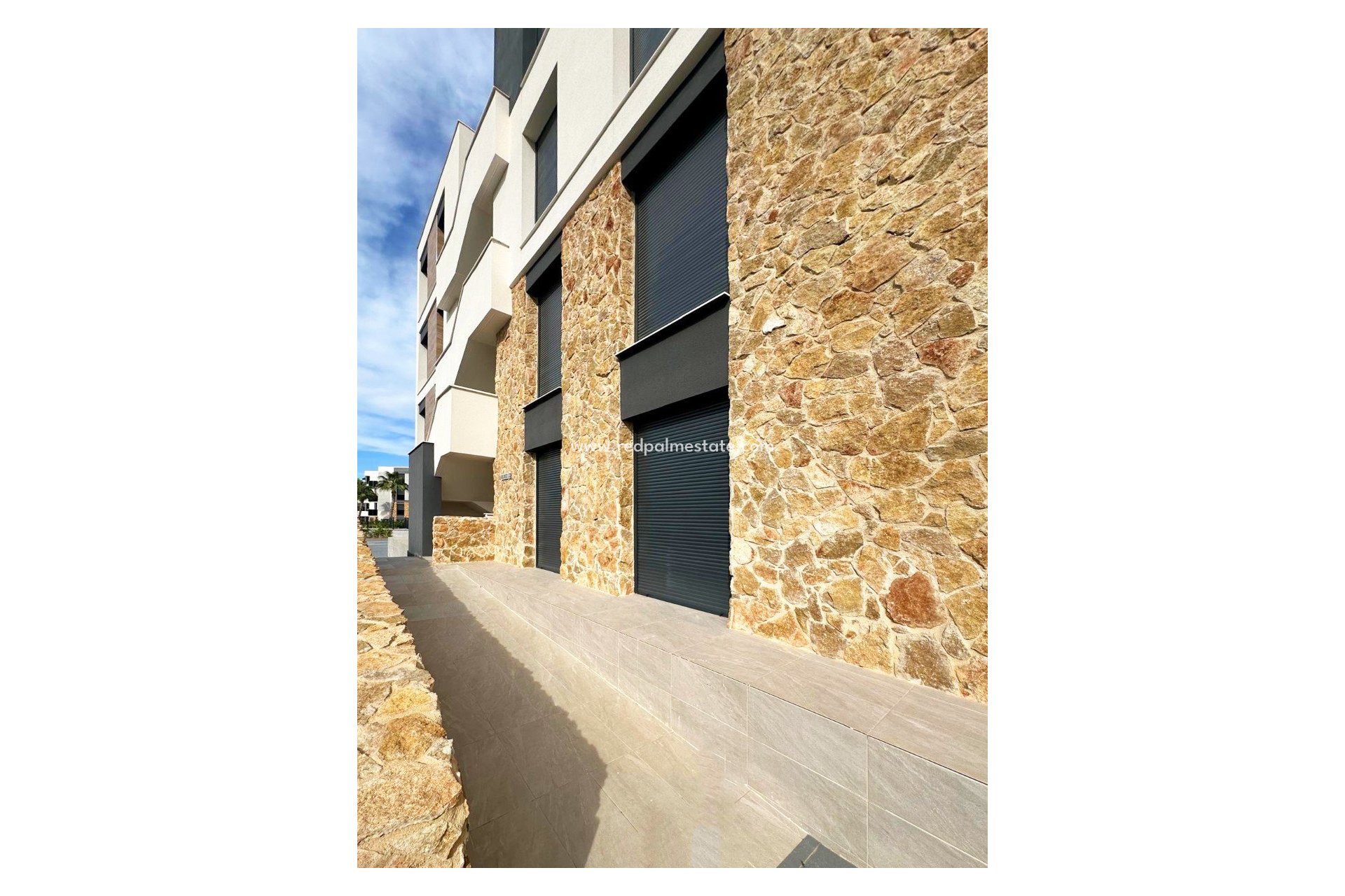 Återförsäljning - Lägenheter -
Torrevieja