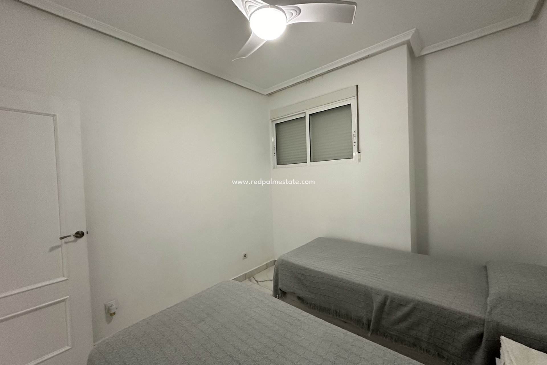 Återförsäljning - Lägenheter -
Torrevieja