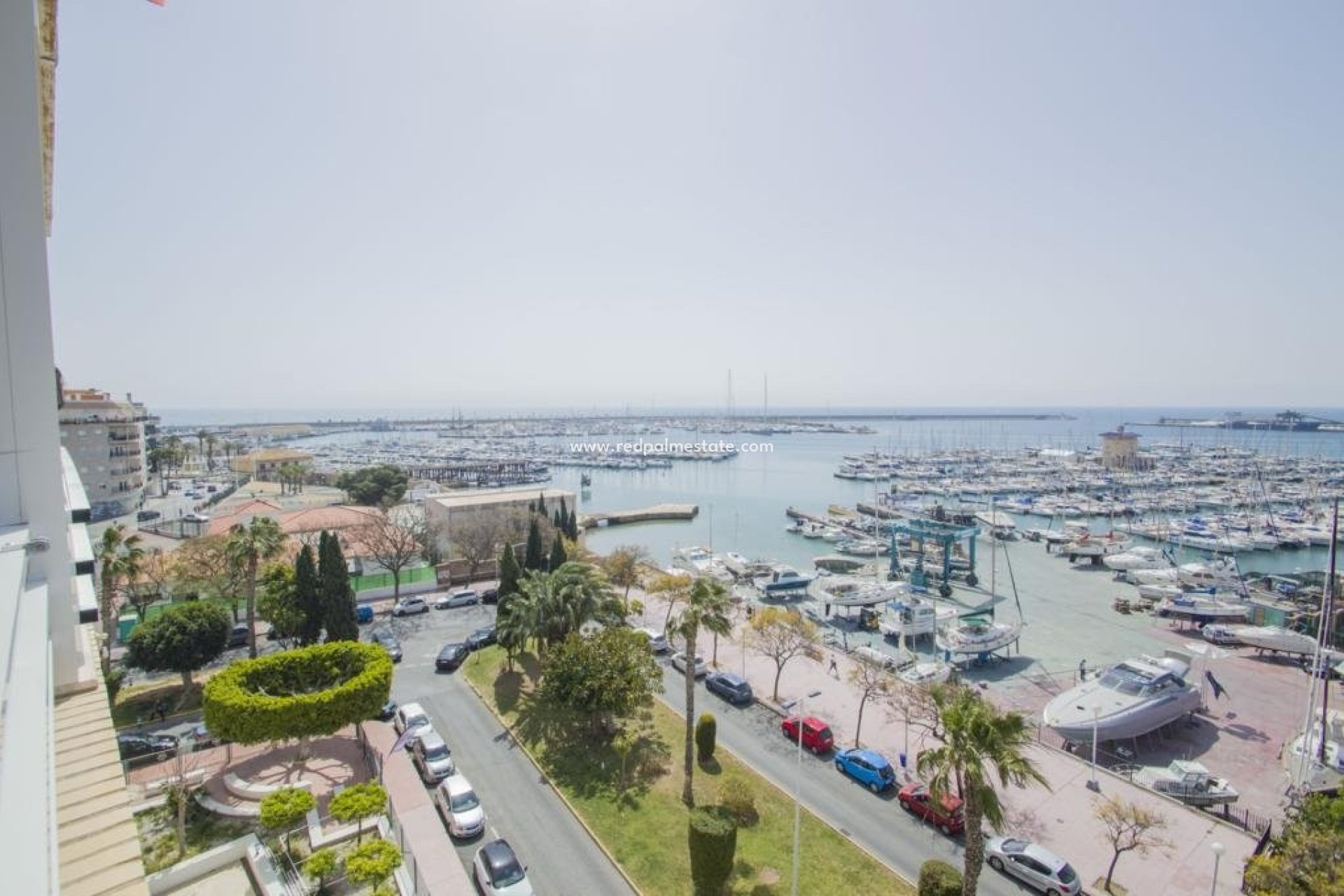 Återförsäljning - Lägenheter -
Torrevieja