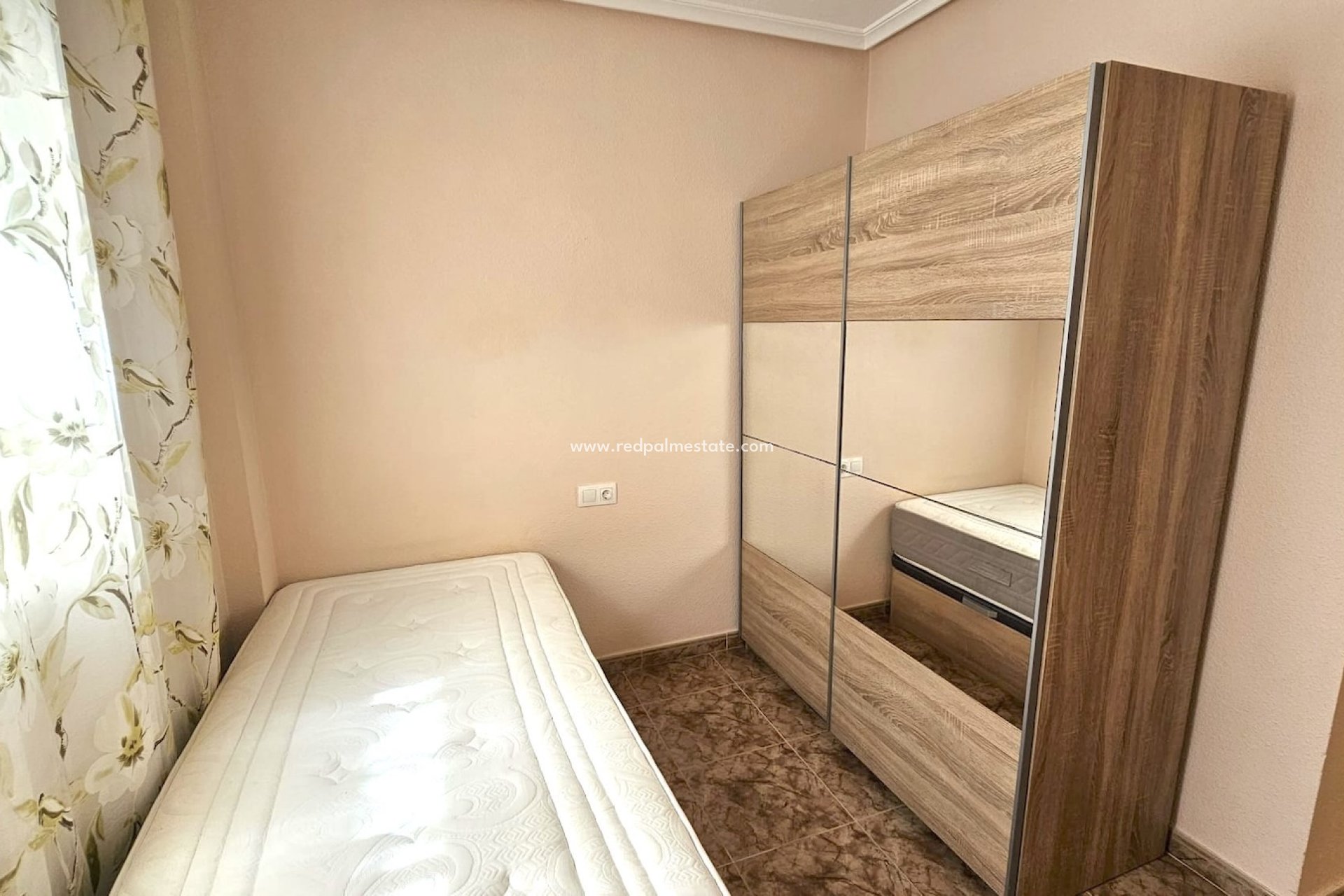 Återförsäljning - Lägenheter -
Torrevieja