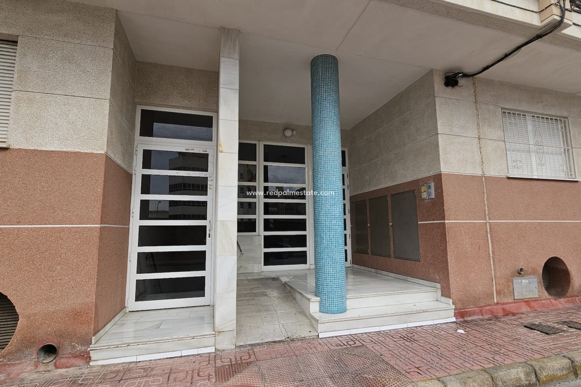 Återförsäljning - Lägenheter -
Torrevieja