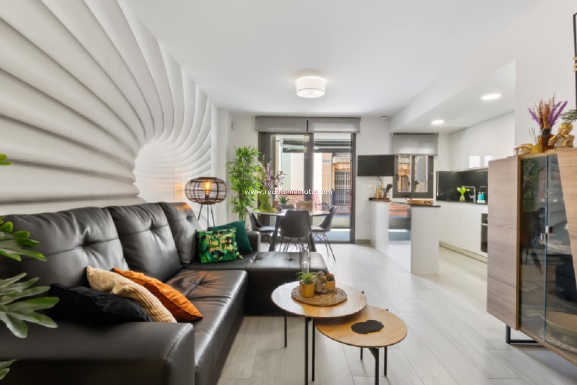 Återförsäljning - Lägenheter -
Torrevieja