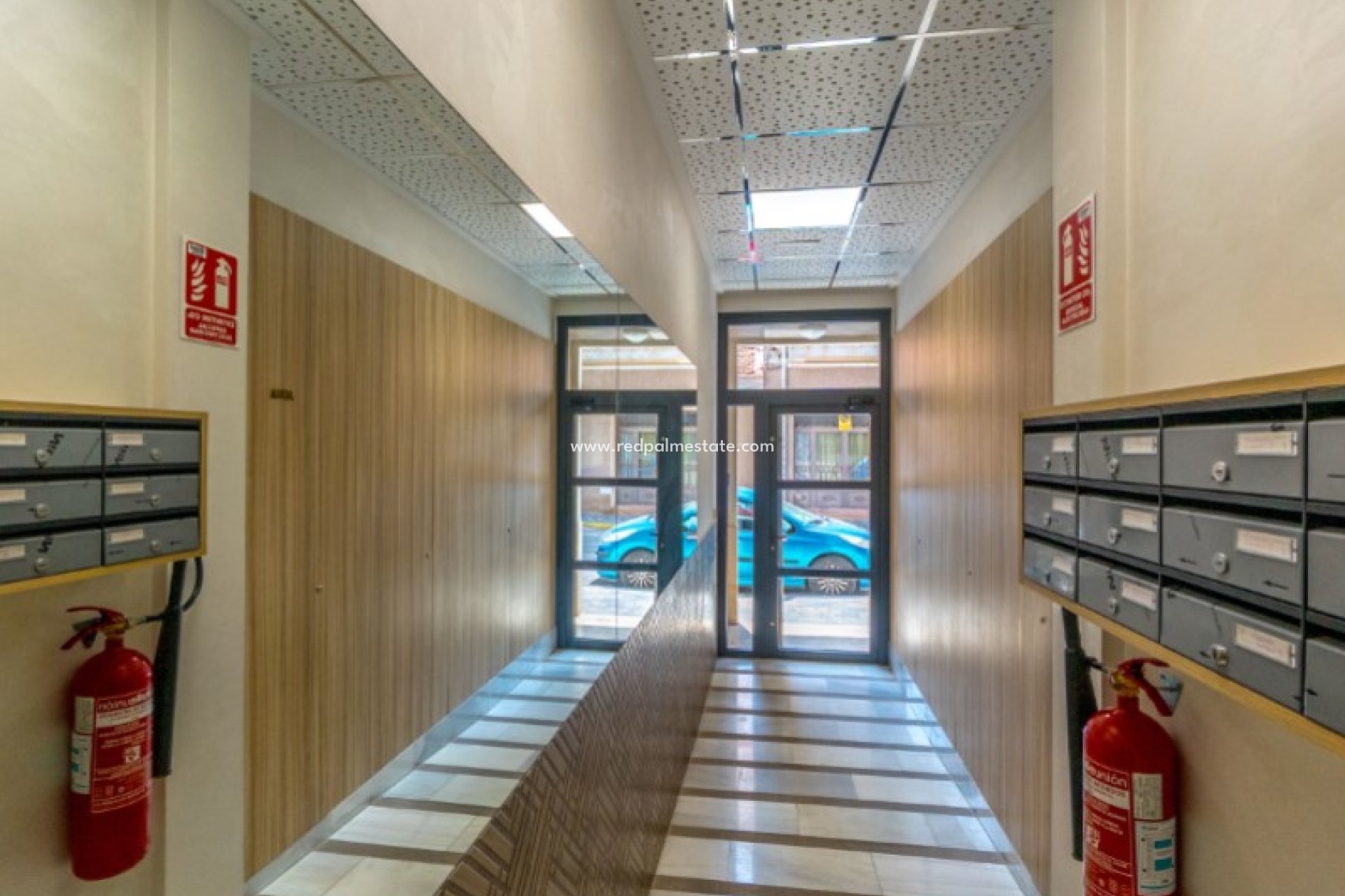 Återförsäljning - Lägenheter -
Torrevieja