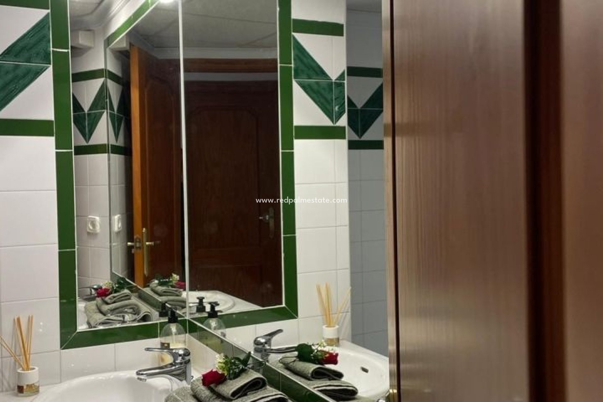 Återförsäljning - Lägenheter -
Torrevieja