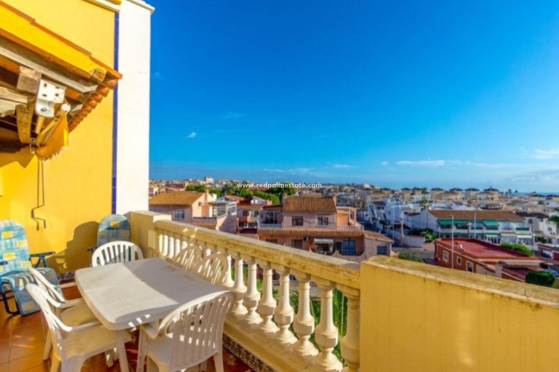 Återförsäljning - Lägenheter -
Torrevieja