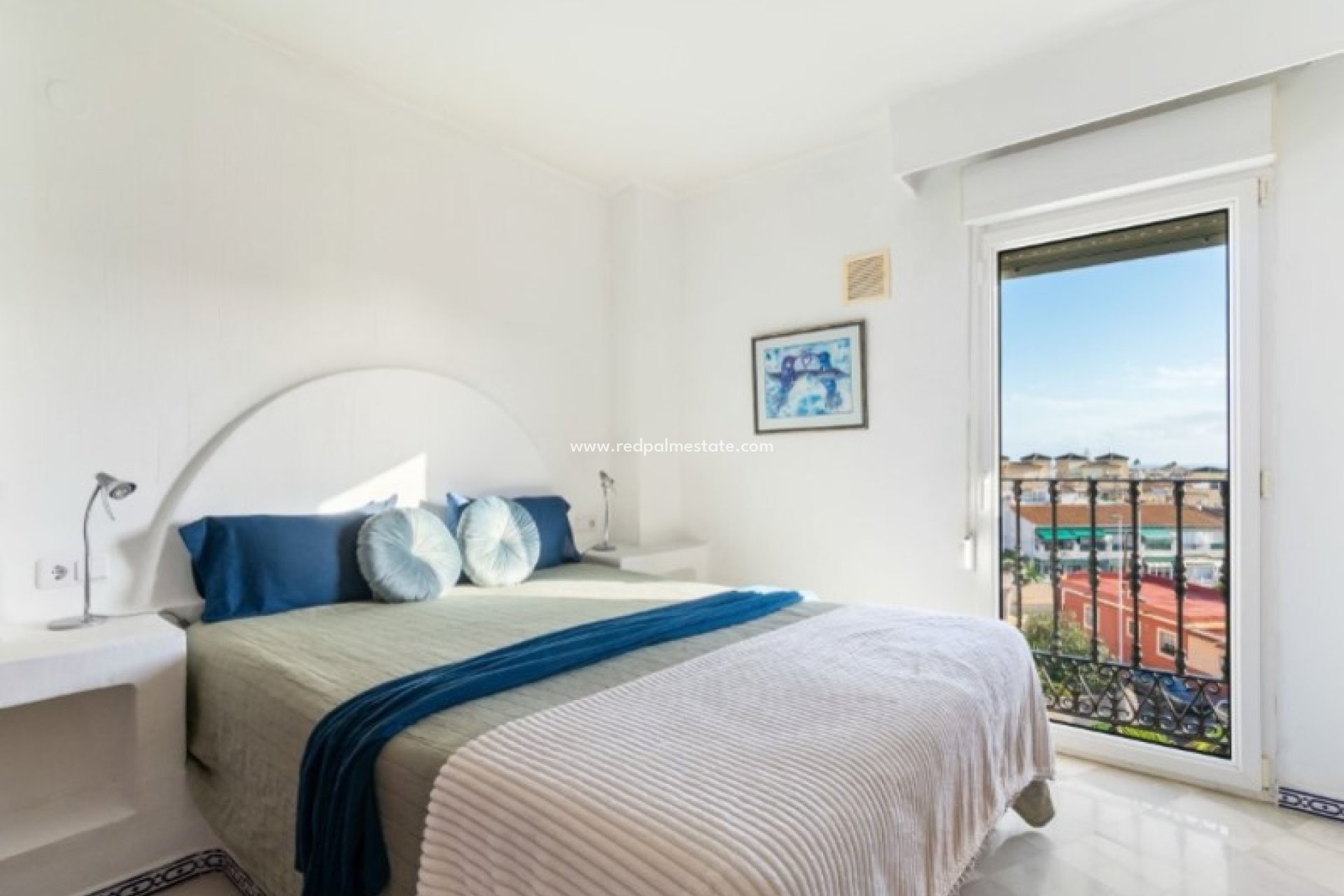 Återförsäljning - Lägenheter -
Torrevieja