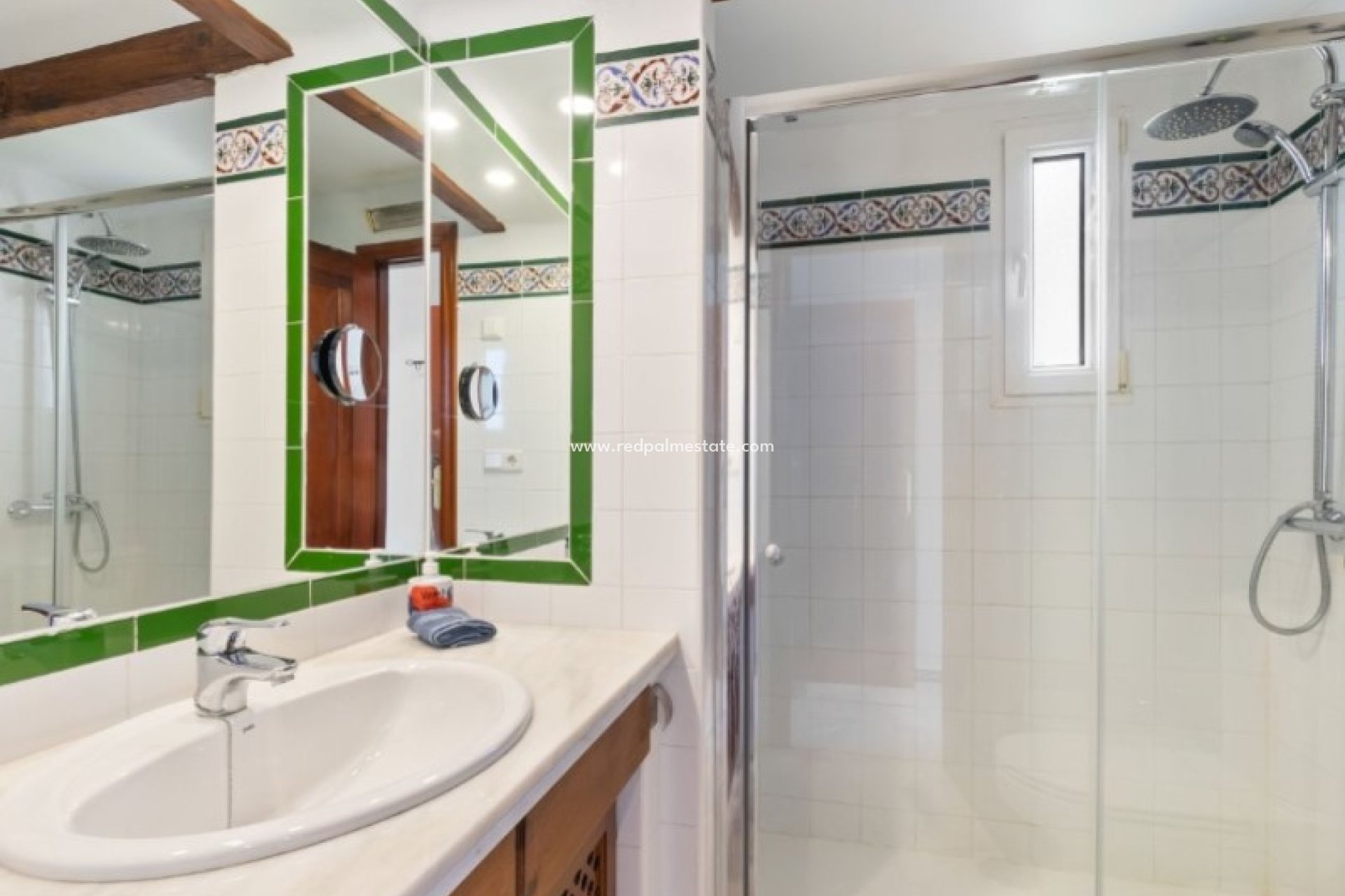 Återförsäljning - Lägenheter -
Torrevieja