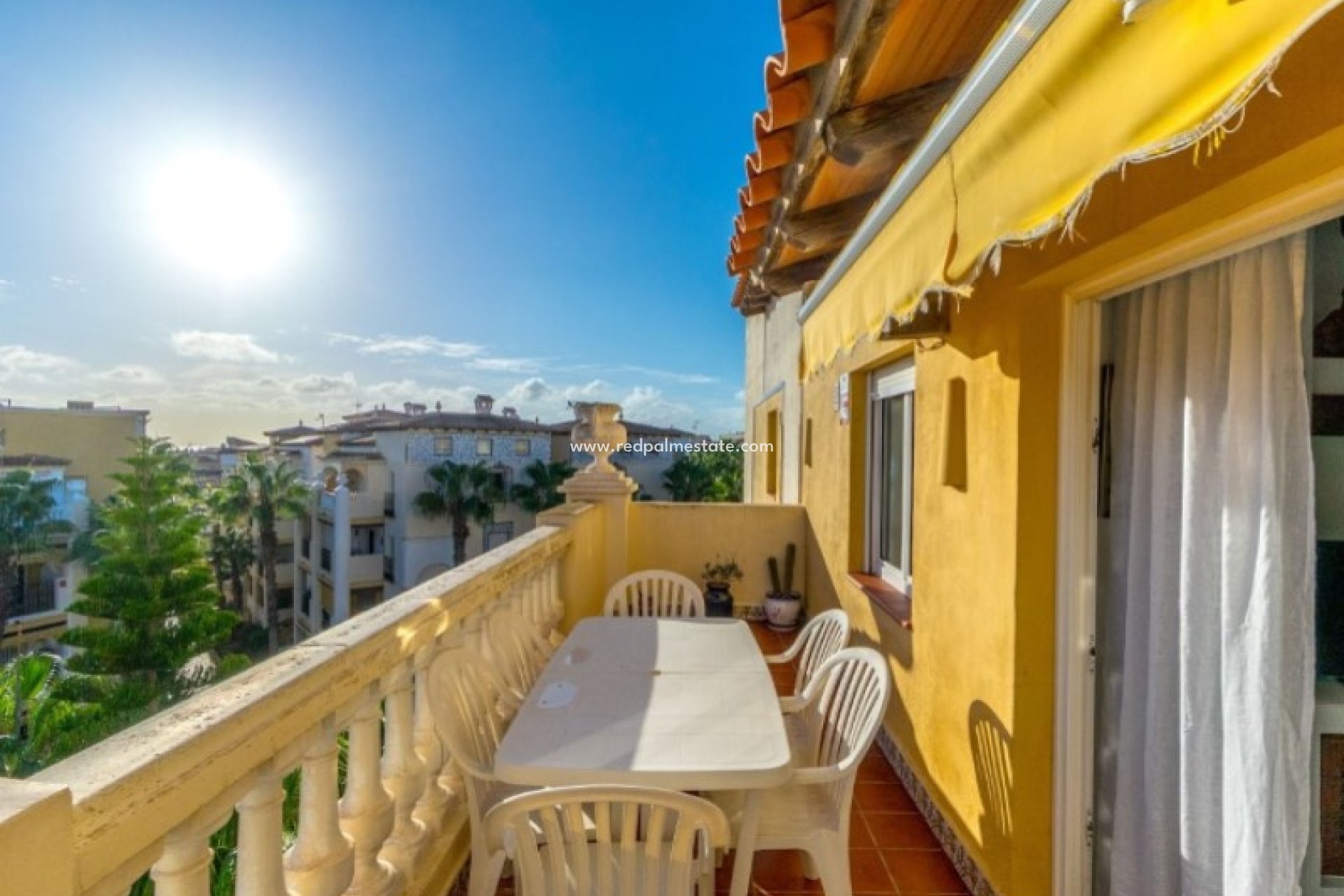 Återförsäljning - Lägenheter -
Torrevieja