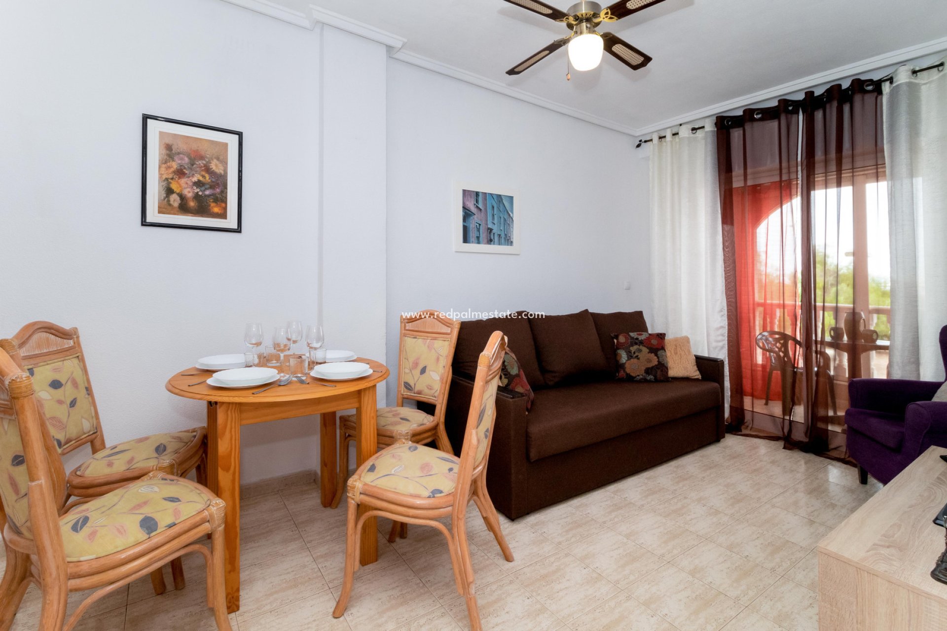 Återförsäljning - Lägenheter -
Torrevieja