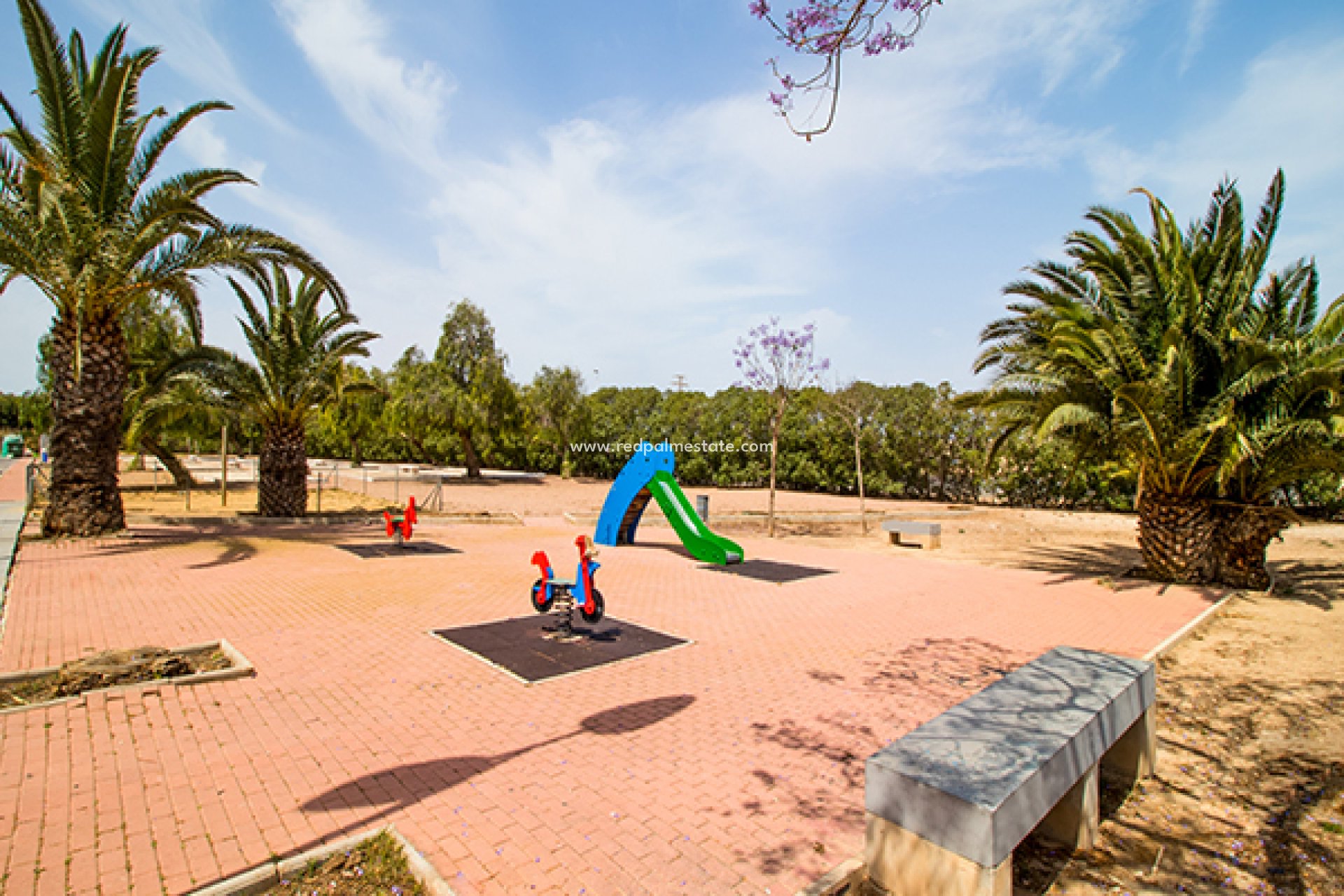 Återförsäljning - Lägenheter -
Torrevieja