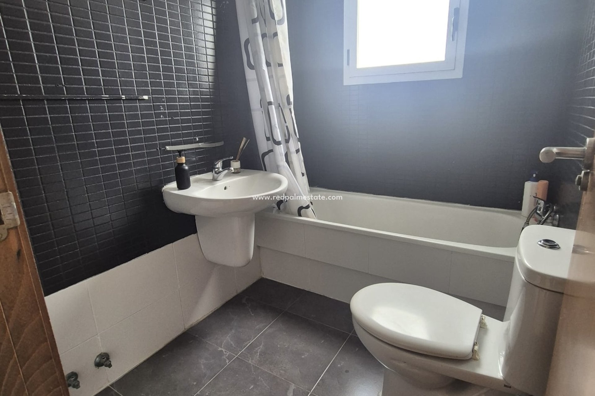 Återförsäljning - Lägenheter -
Torrevieja