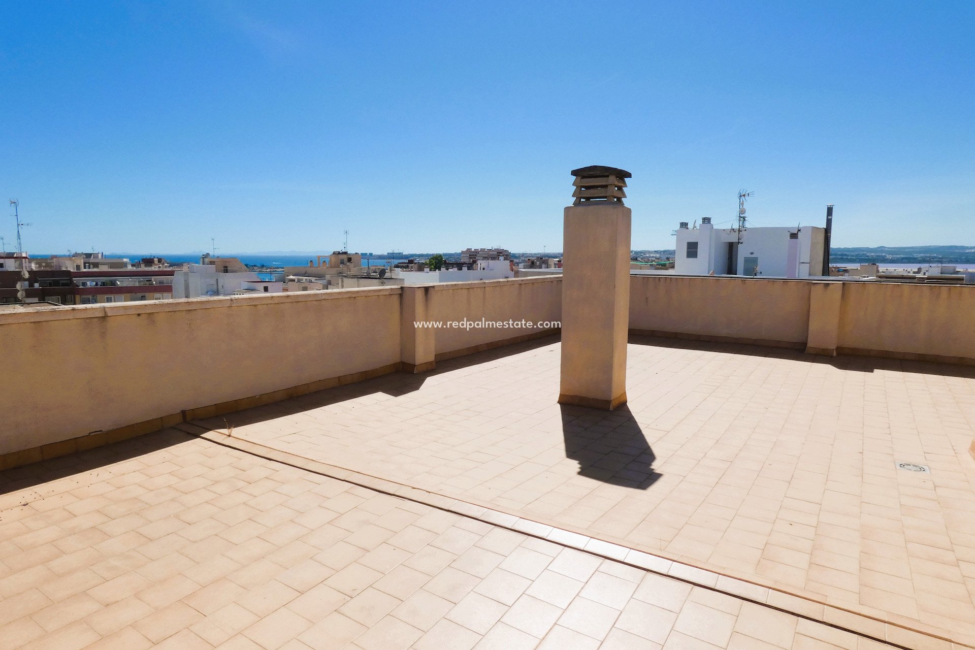 Återförsäljning - Lägenheter -
Torrevieja