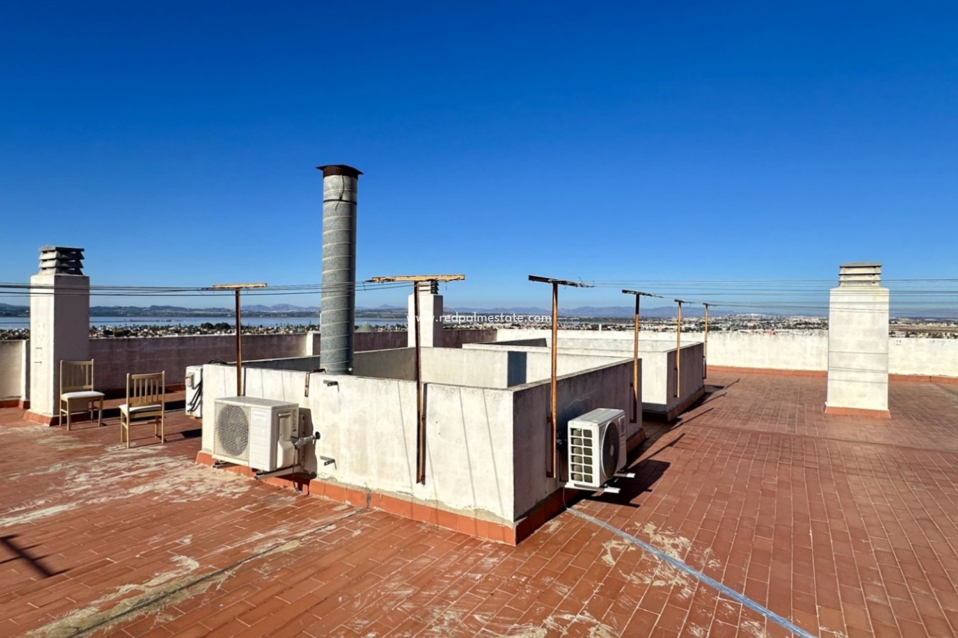 Återförsäljning - Lägenheter -
Torrevieja