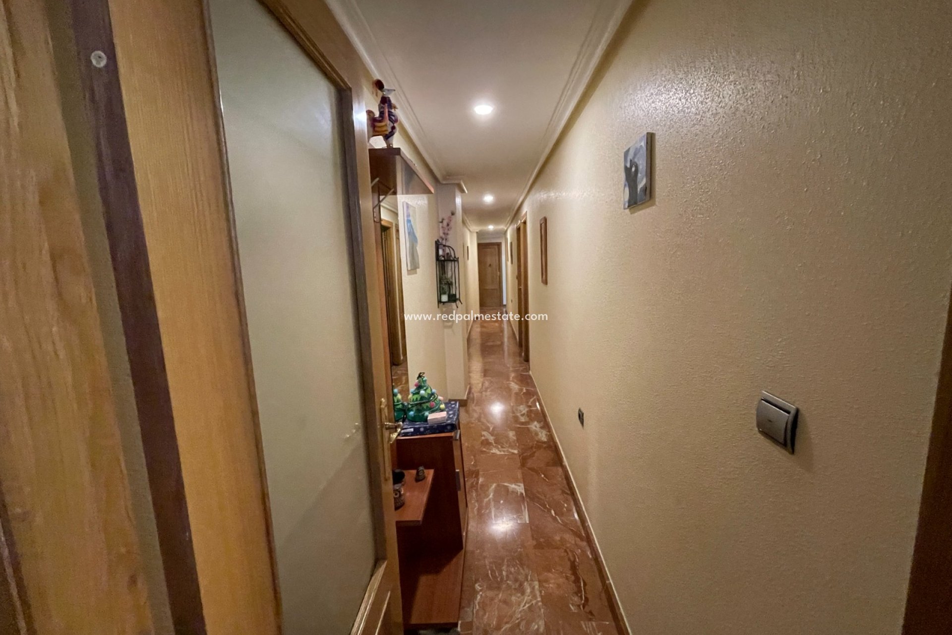 Återförsäljning - Lägenheter -
Torrevieja