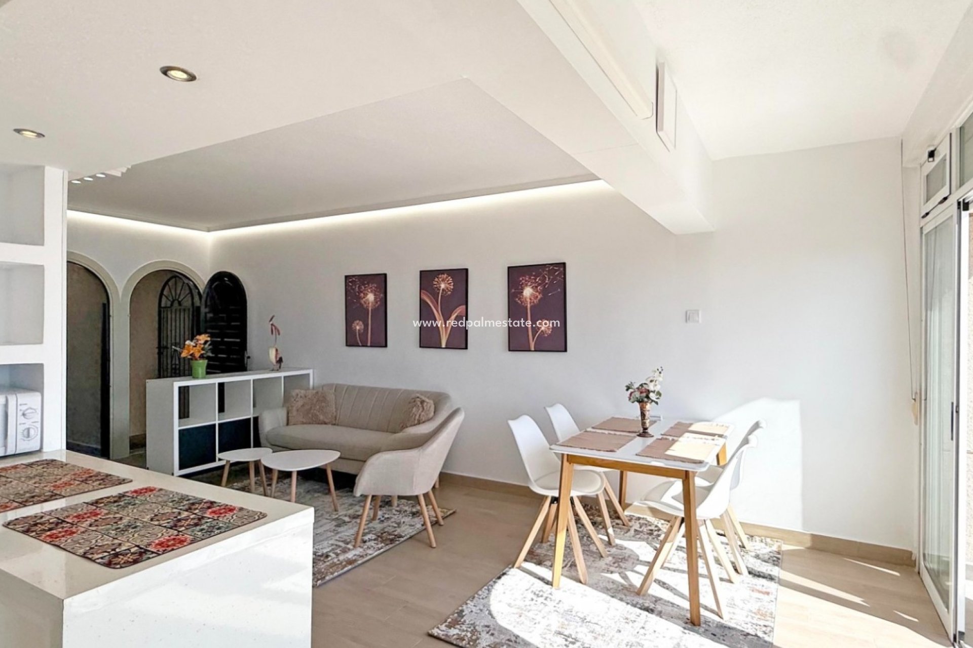 Återförsäljning - Lägenheter -
Torrevieja