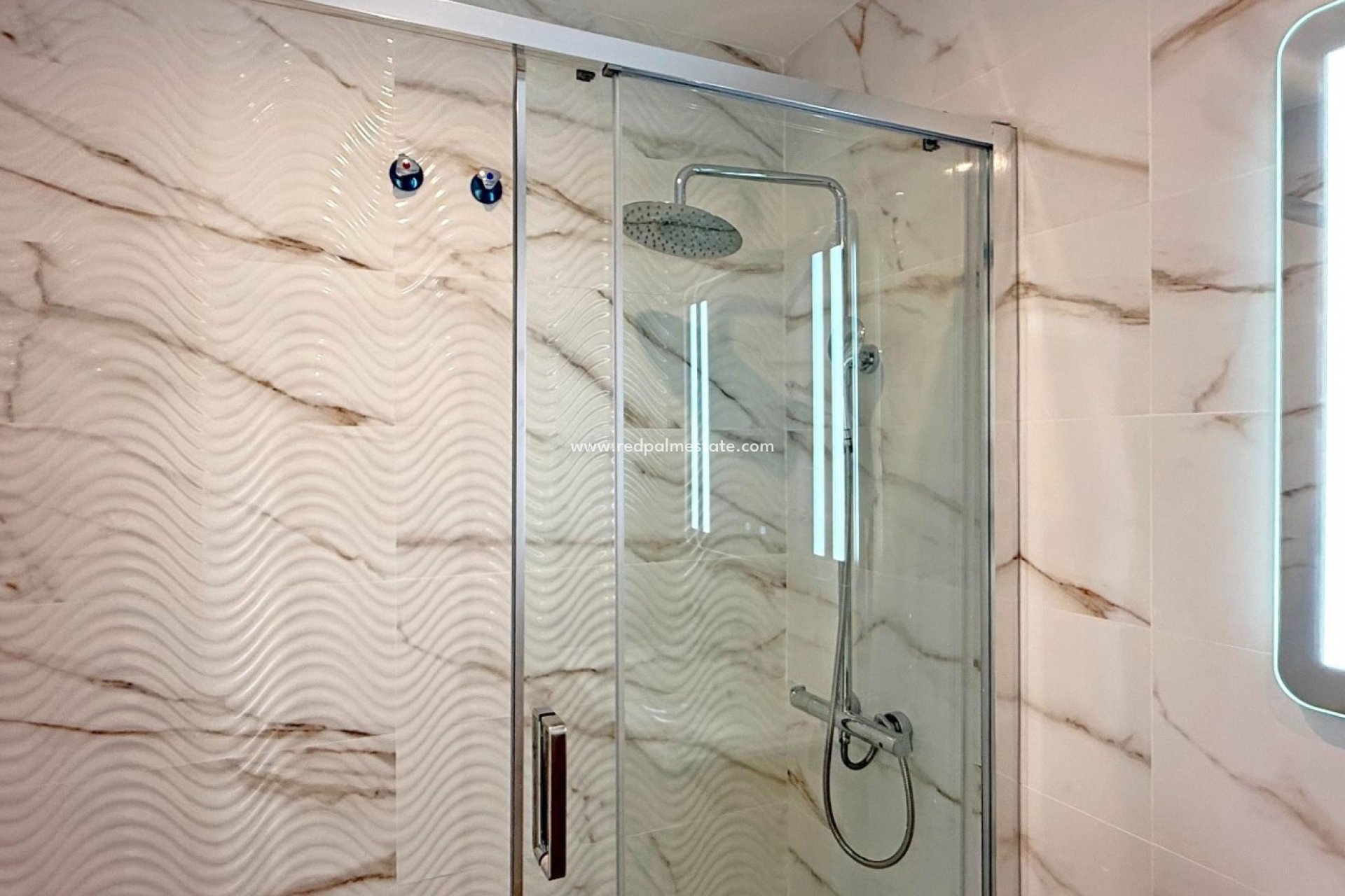 Återförsäljning - Lägenheter -
Torrevieja