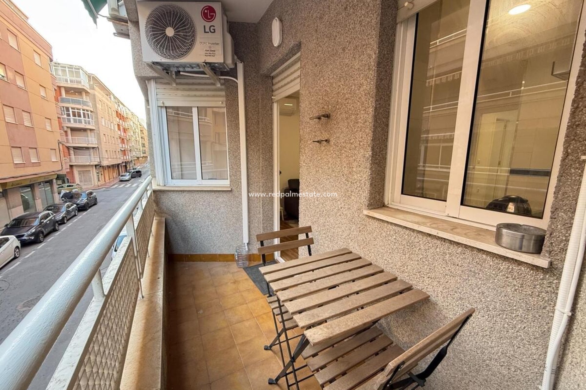 Återförsäljning - Lägenheter -
Torrevieja