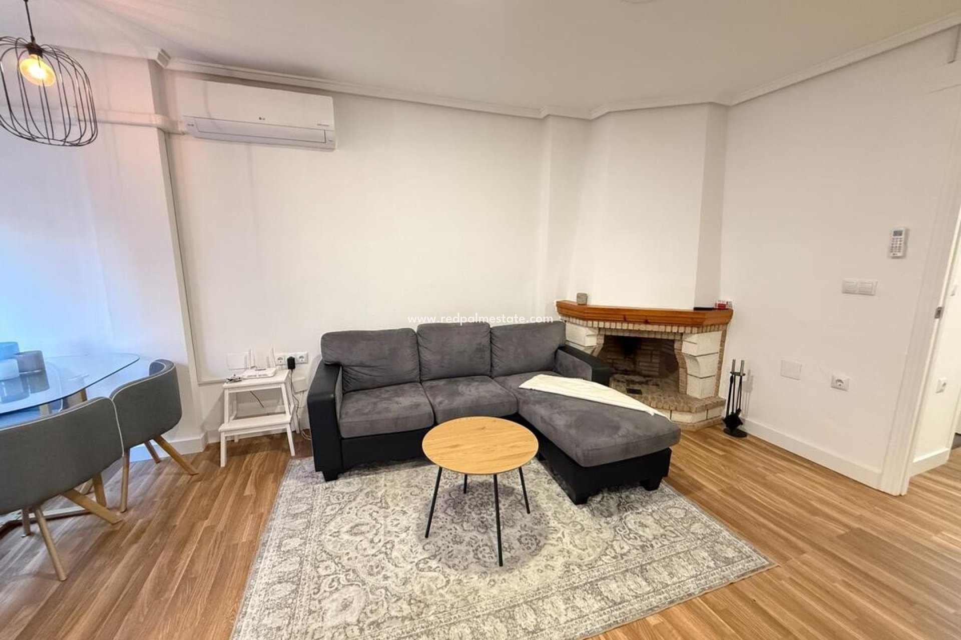 Återförsäljning - Lägenheter -
Torrevieja