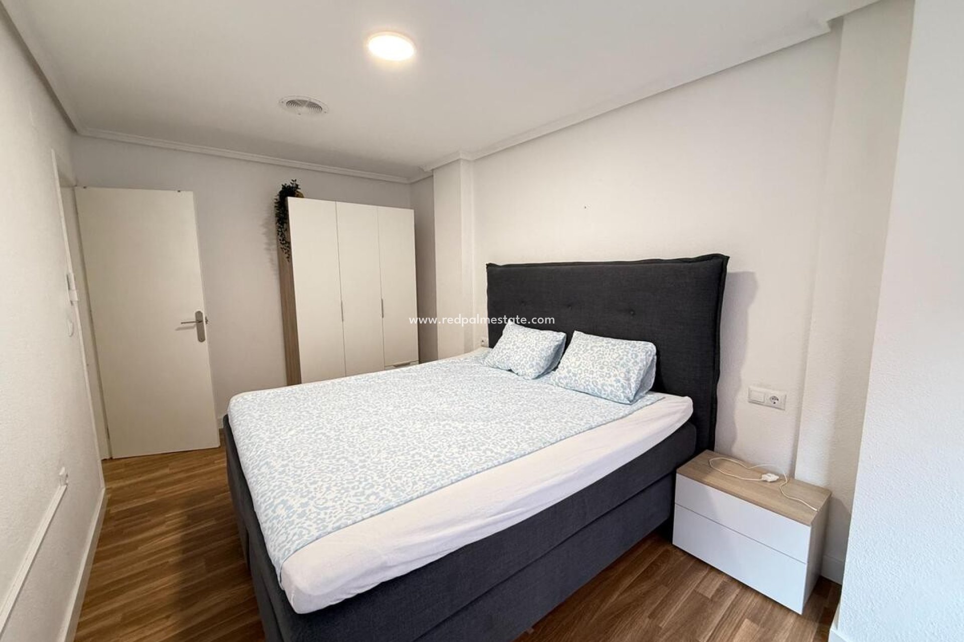 Återförsäljning - Lägenheter -
Torrevieja