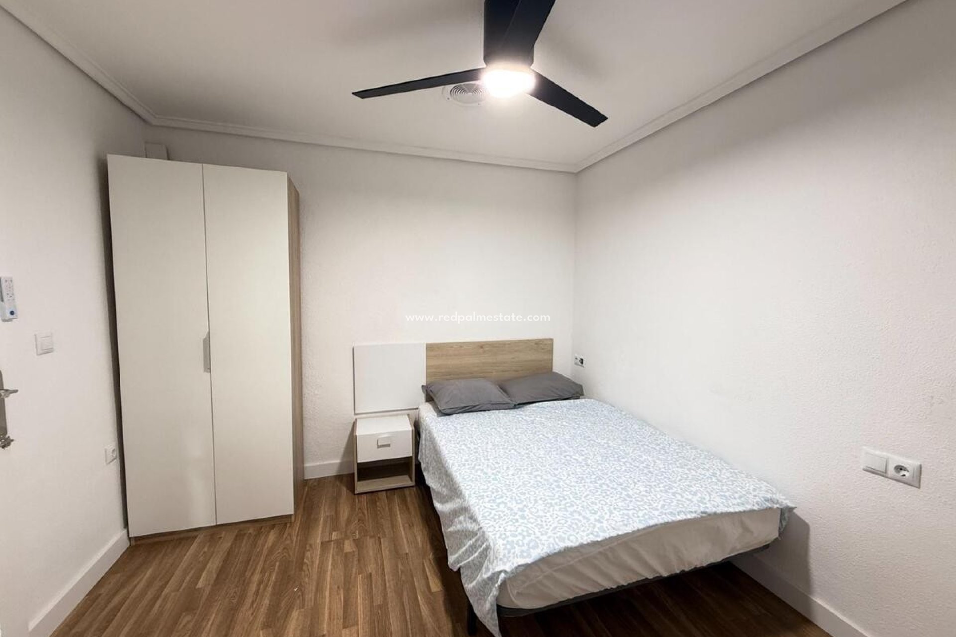 Återförsäljning - Lägenheter -
Torrevieja