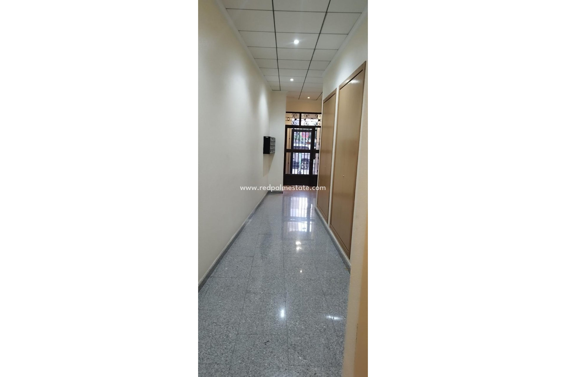 Återförsäljning - Lägenheter -
Torrevieja