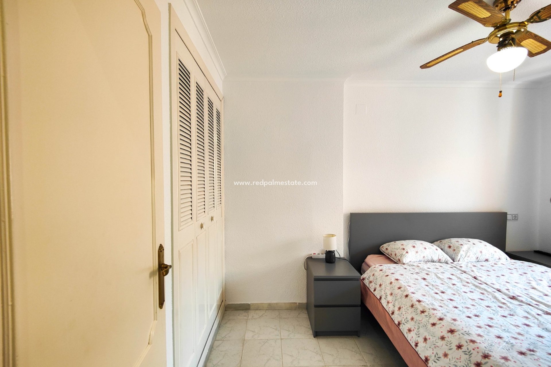 Återförsäljning - Lägenheter -
Torrevieja