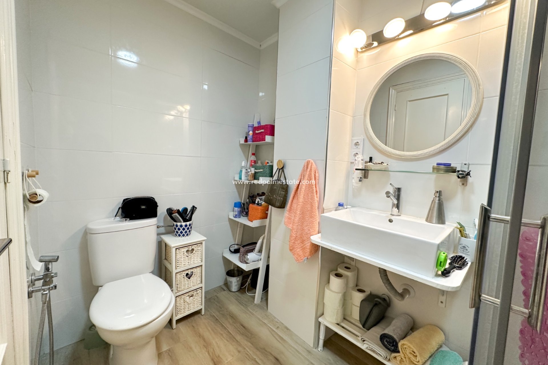 Återförsäljning - Lägenheter -
Torrevieja