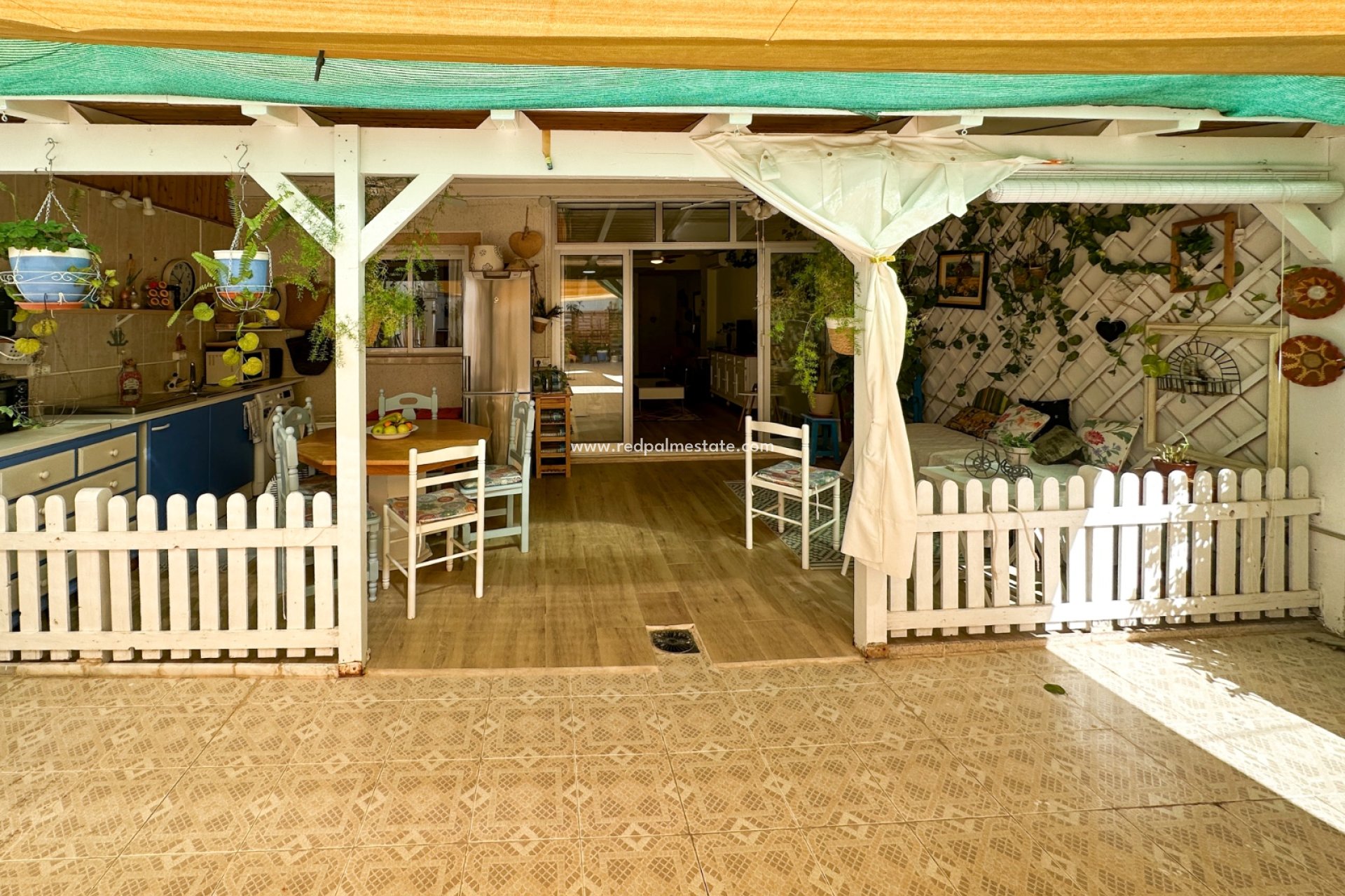 Återförsäljning - Lägenheter -
Torrevieja