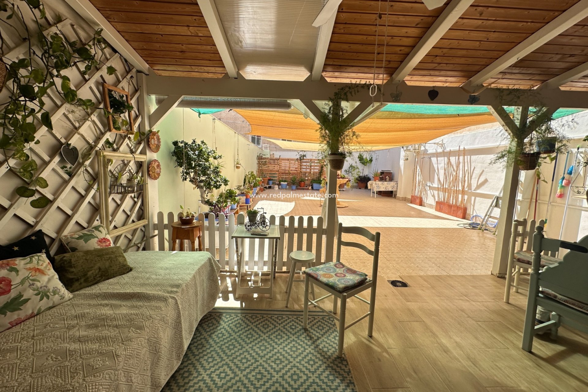 Återförsäljning - Lägenheter -
Torrevieja