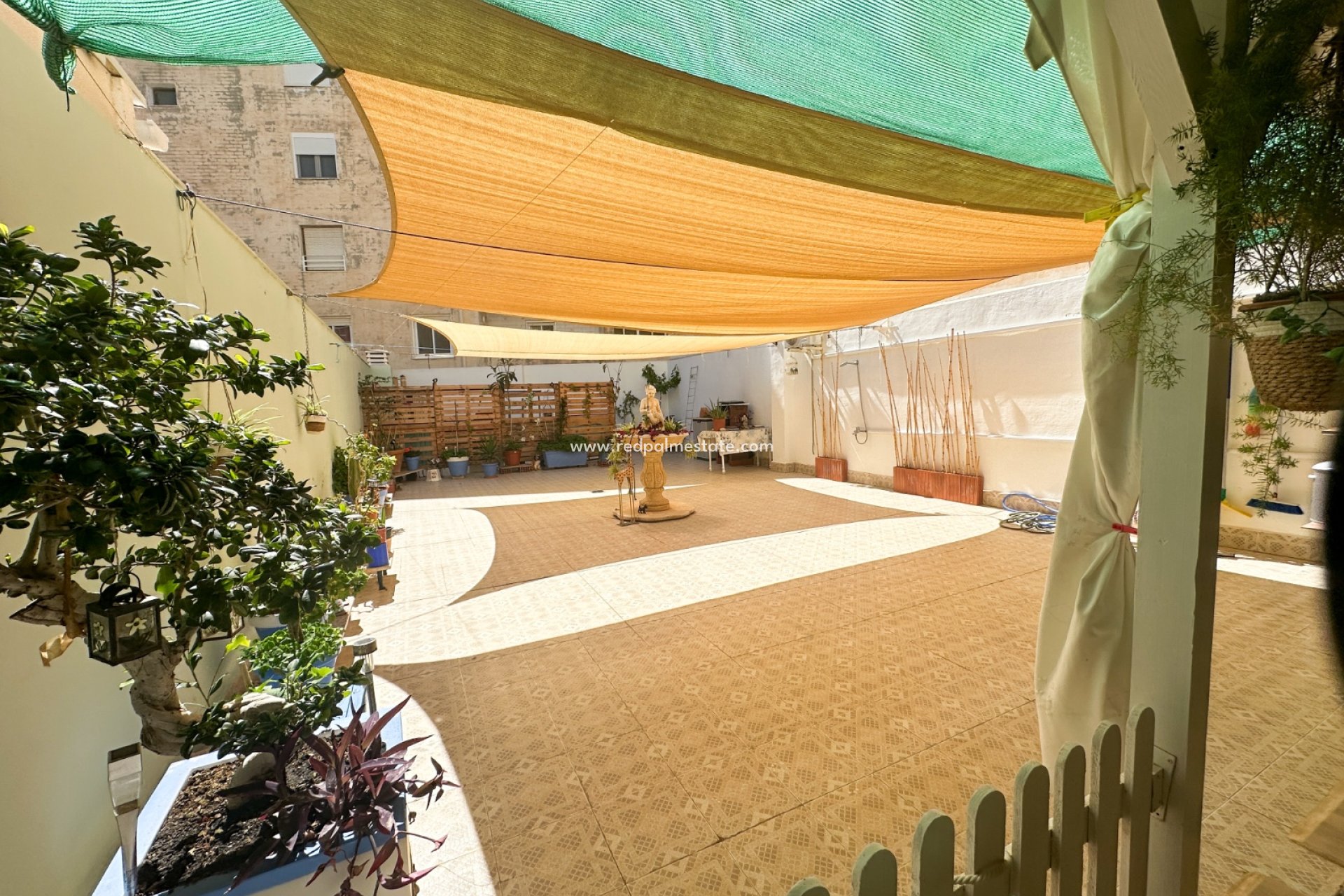 Återförsäljning - Lägenheter -
Torrevieja