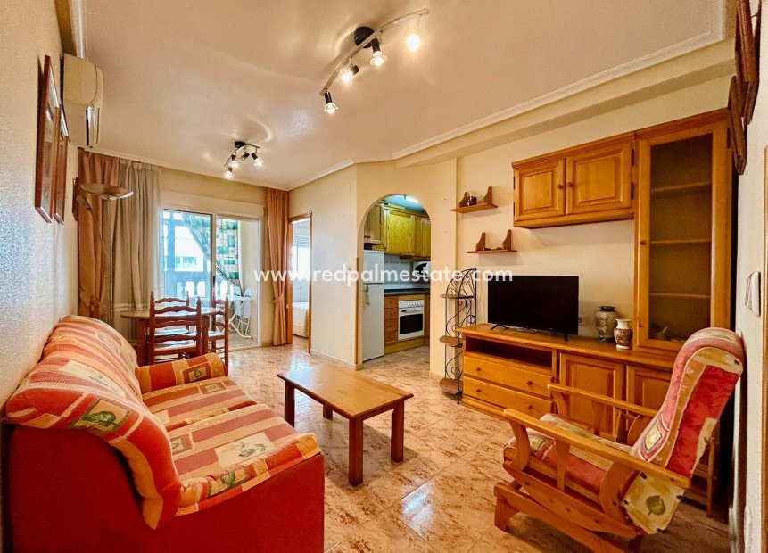 Återförsäljning - Lägenheter -
Torrevieja