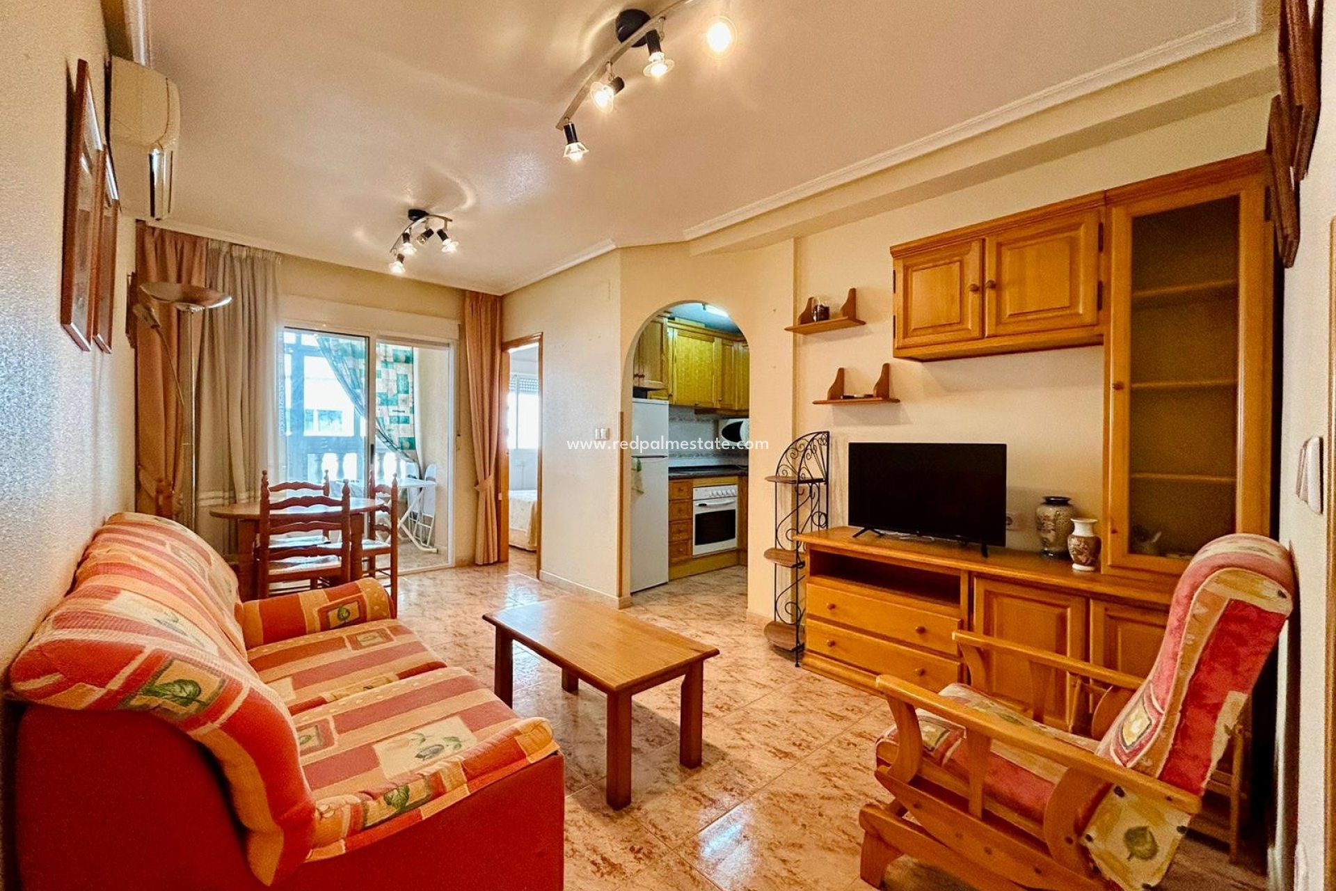 Återförsäljning - Lägenheter -
Torrevieja