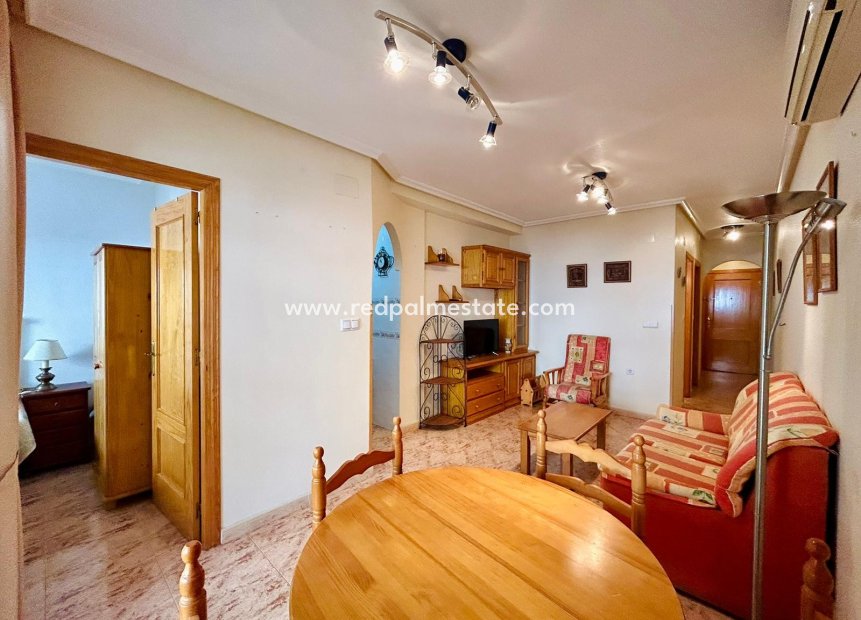 Återförsäljning - Lägenheter -
Torrevieja