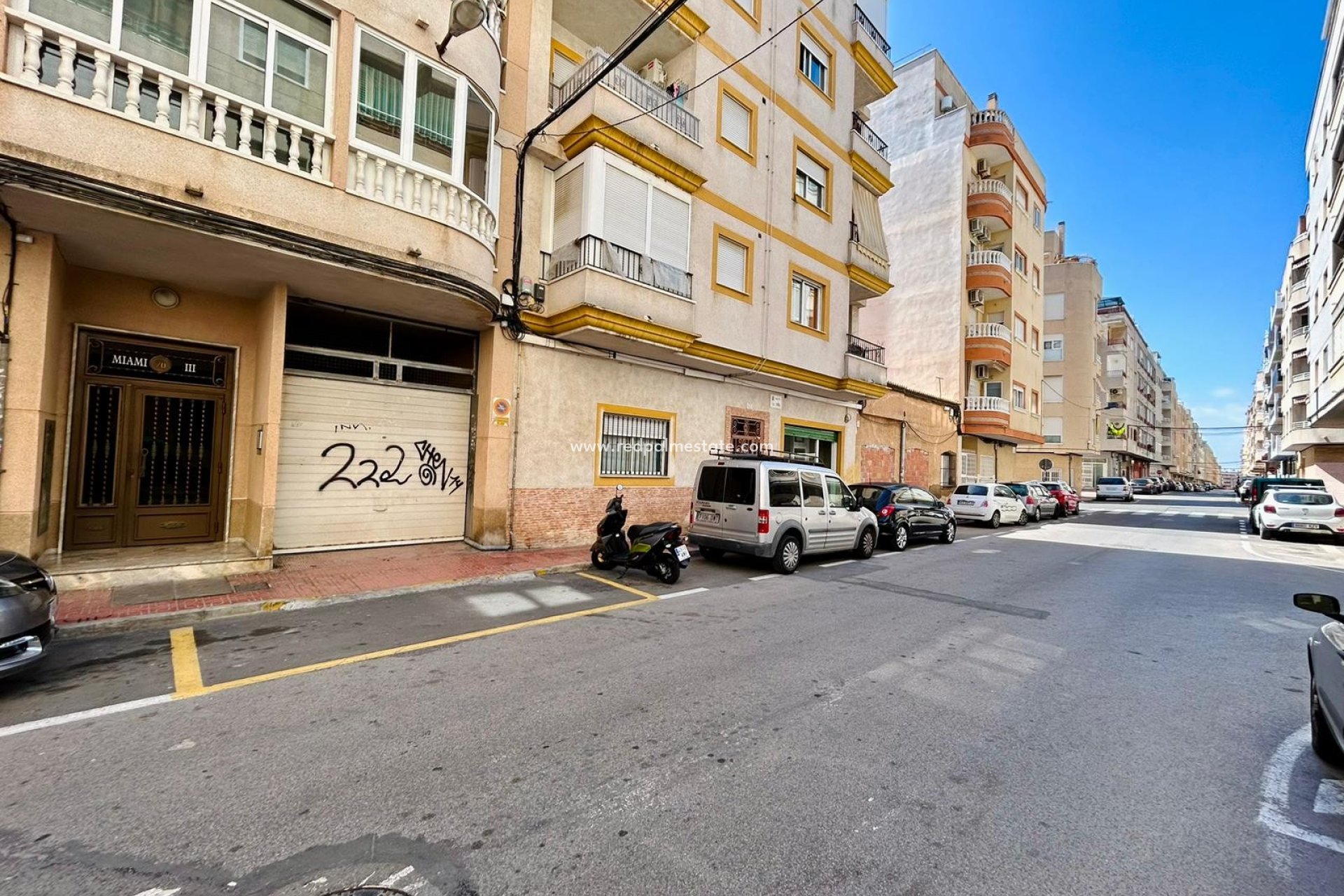 Återförsäljning - Lägenheter -
Torrevieja