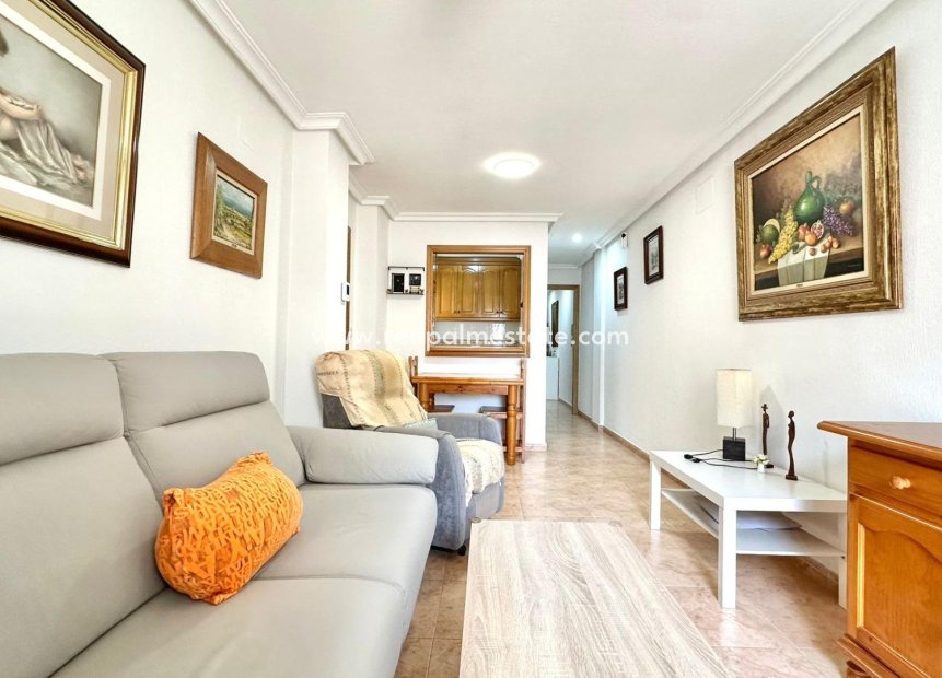 Återförsäljning - Lägenheter -
Torrevieja