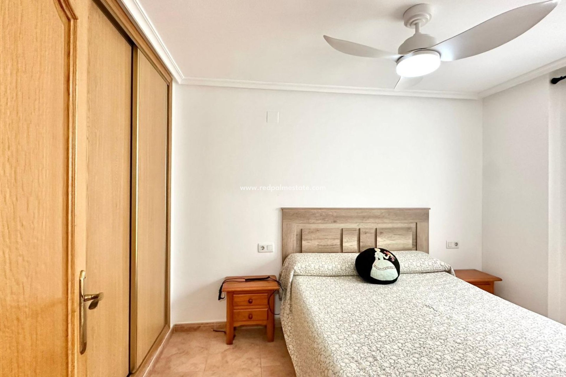 Återförsäljning - Lägenheter -
Torrevieja