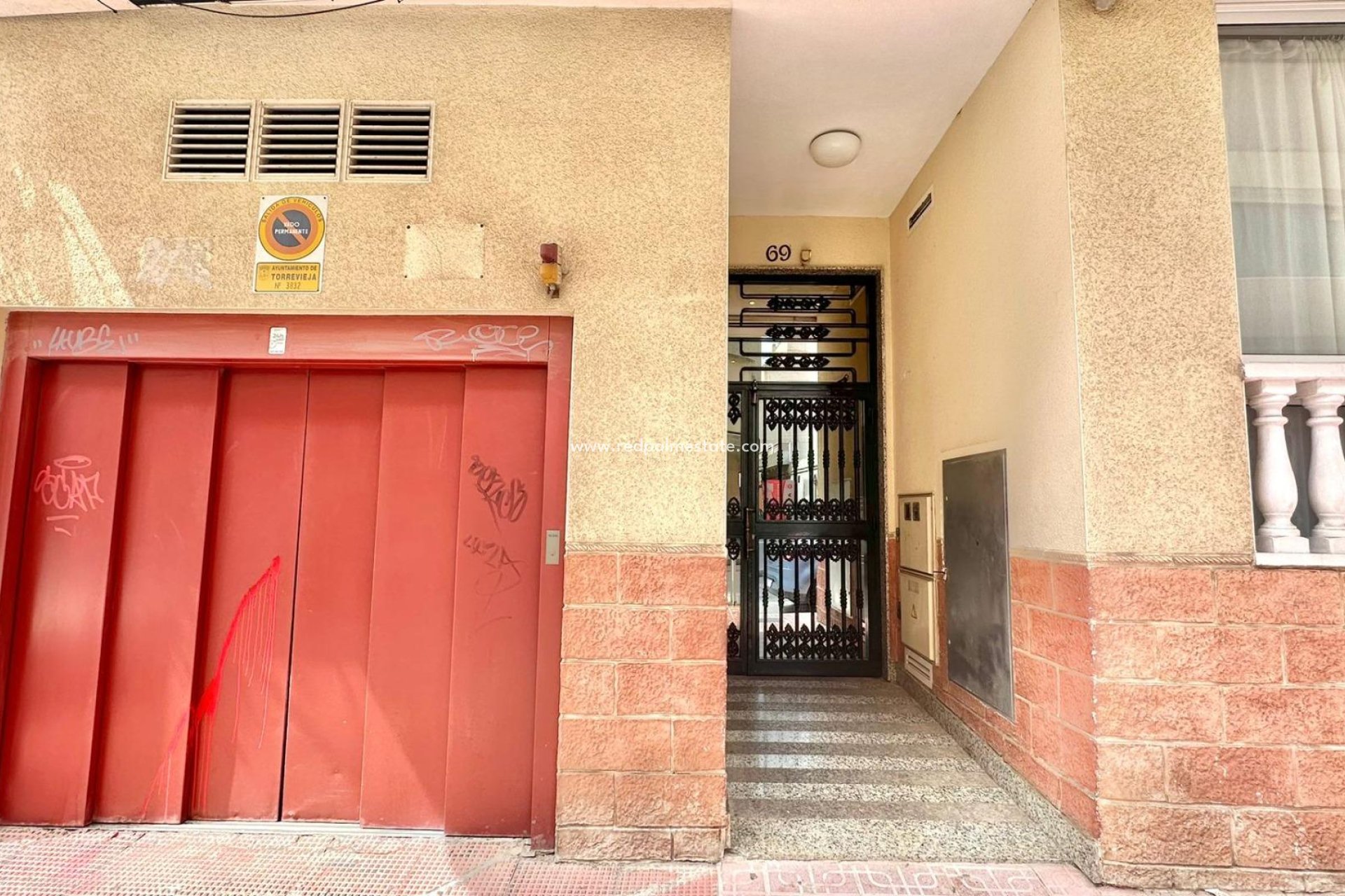 Återförsäljning - Lägenheter -
Torrevieja