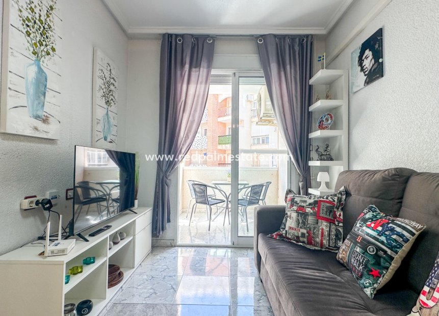 Återförsäljning - Lägenheter -
Torrevieja