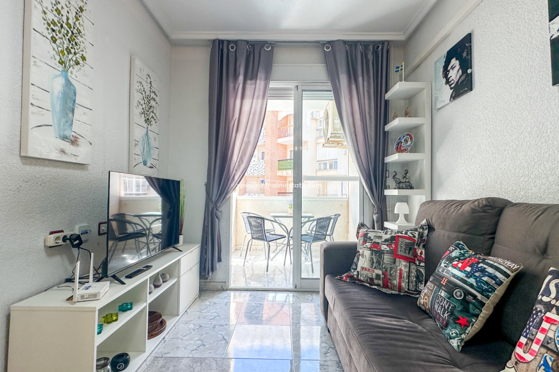 Återförsäljning - Lägenheter -
Torrevieja