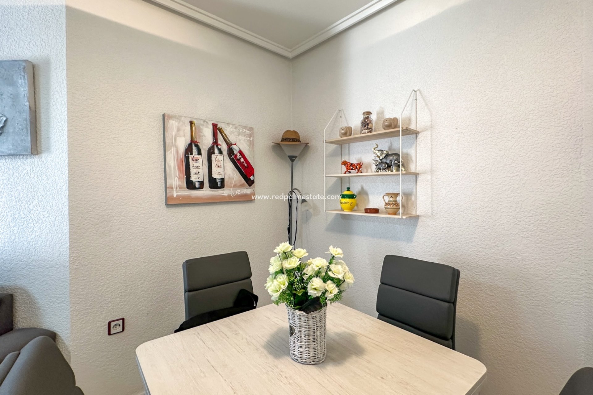 Återförsäljning - Lägenheter -
Torrevieja