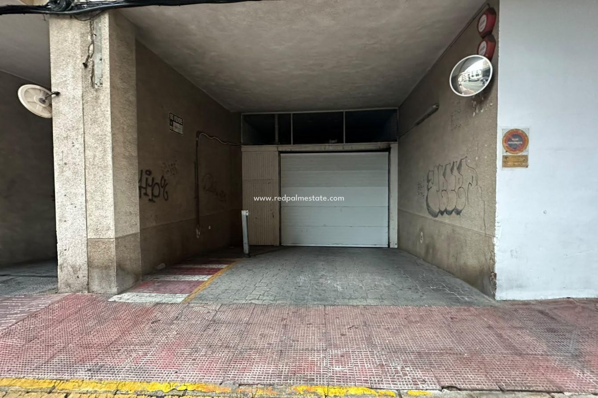 Återförsäljning - Parkering -
Torrevieja - Centro Torrevieja