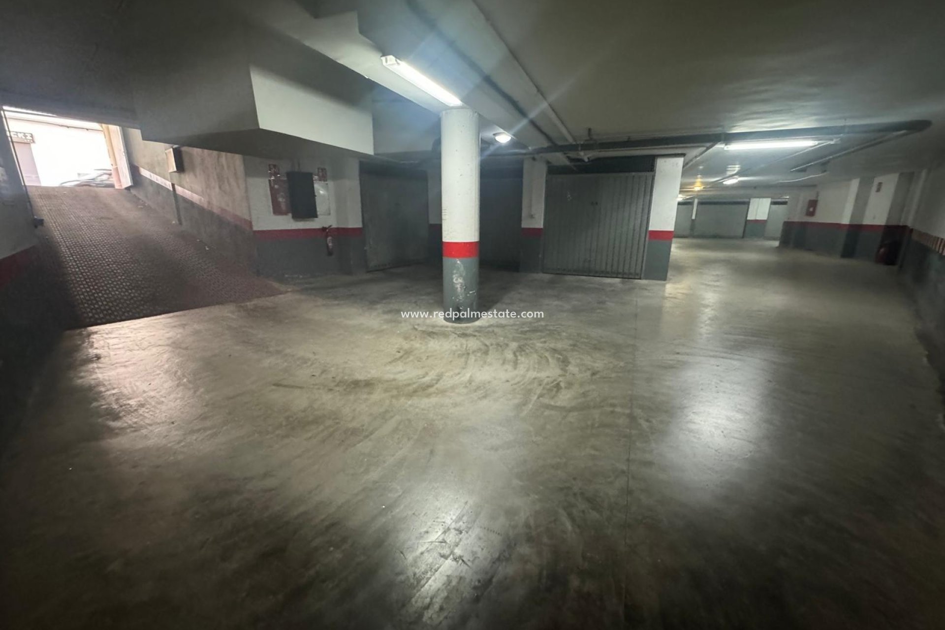 Återförsäljning - Parkering -
Torrevieja - La Mata