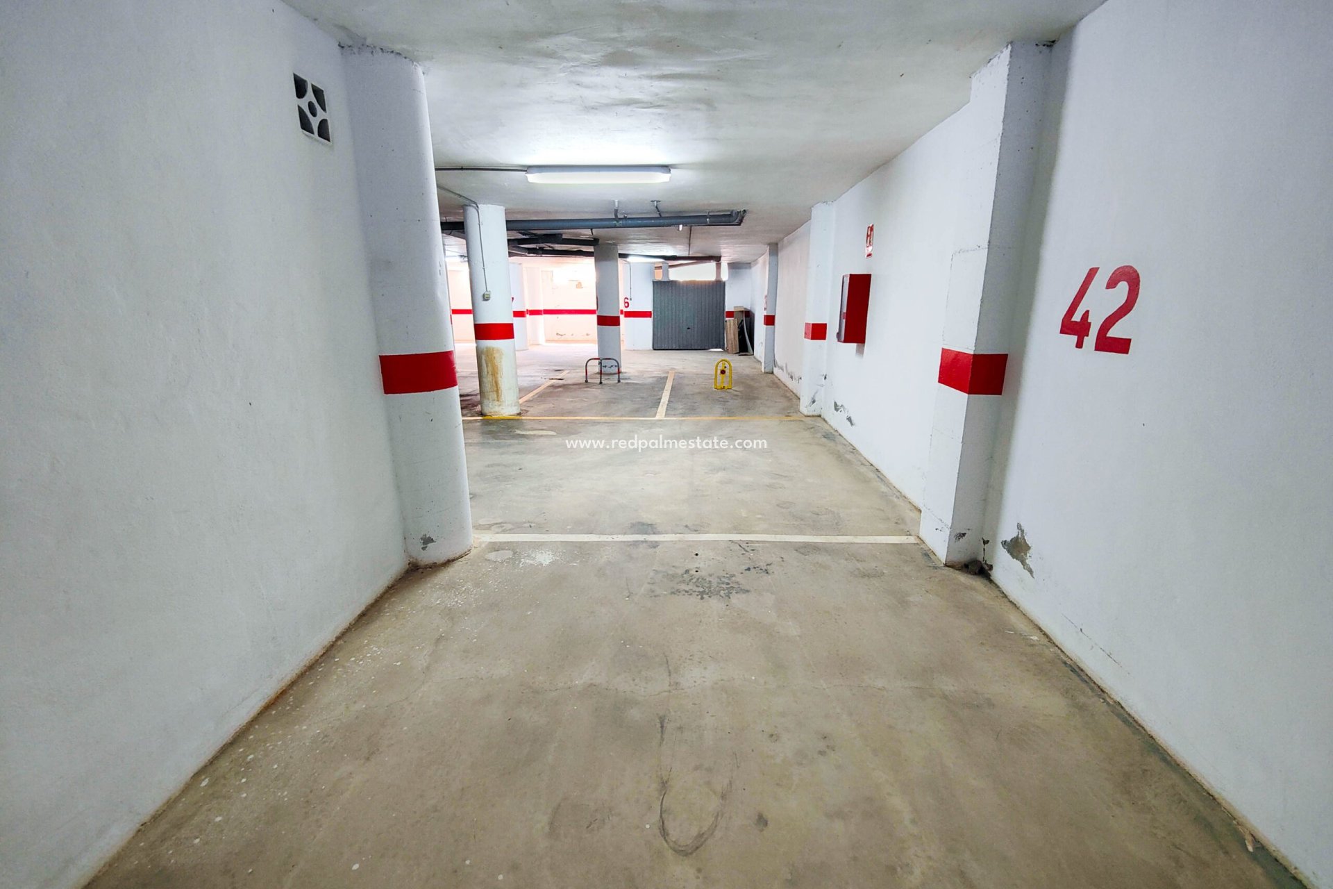 Återförsäljning - Parkering -
Torrevieja