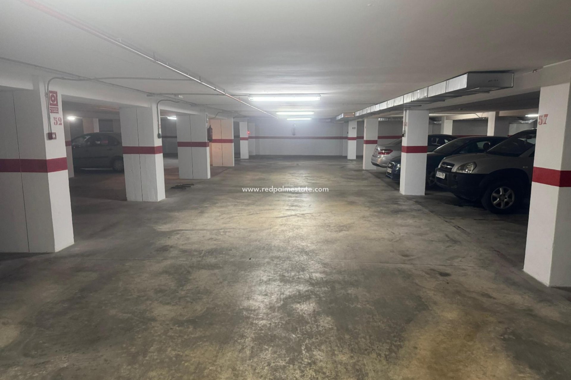 Återförsäljning - Parkering -
Torrevieja