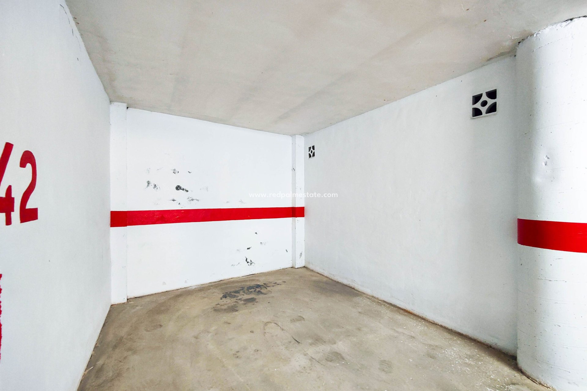 Återförsäljning - Parkering -
Torrevieja