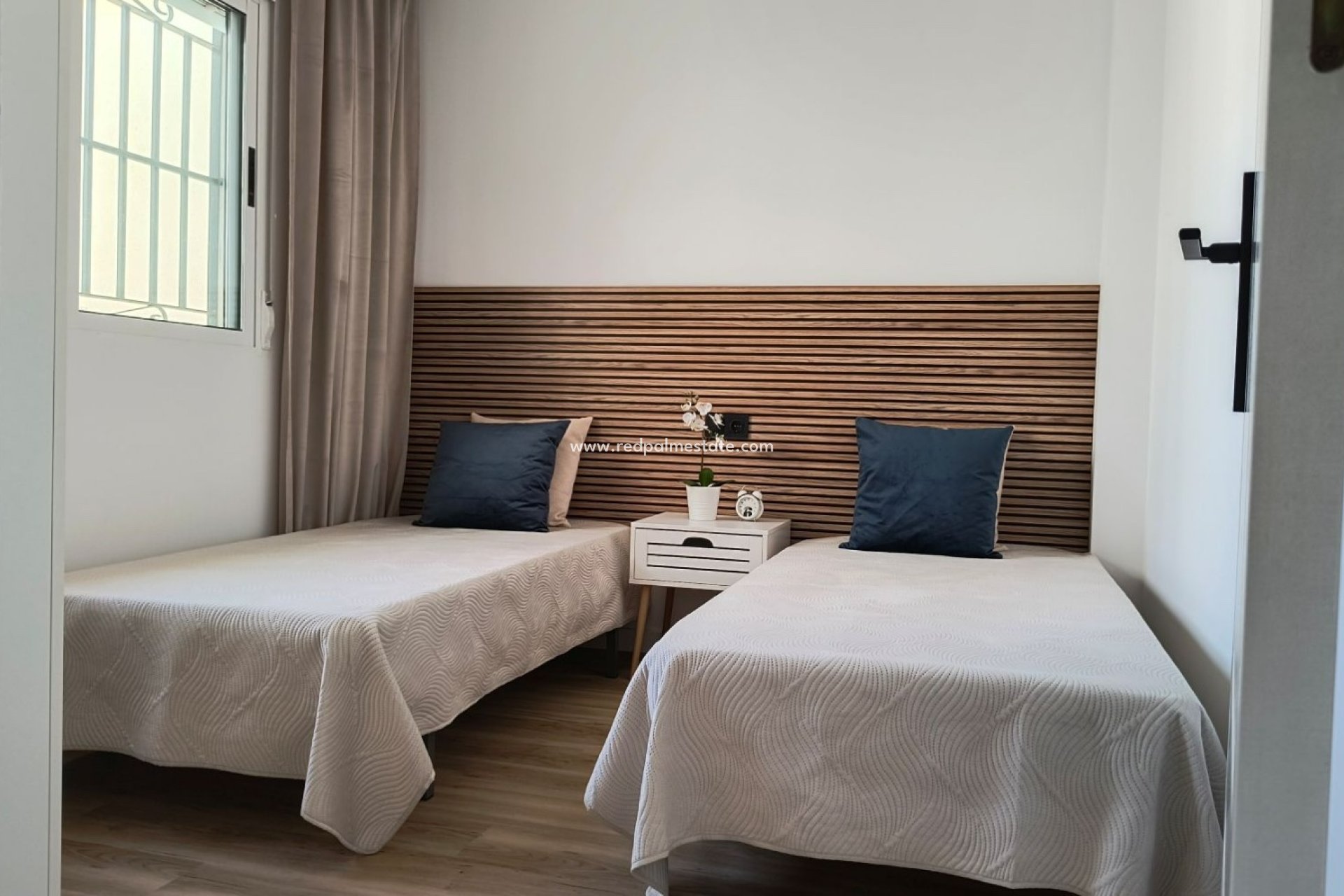 Återförsäljning - Radhus -
Alicante