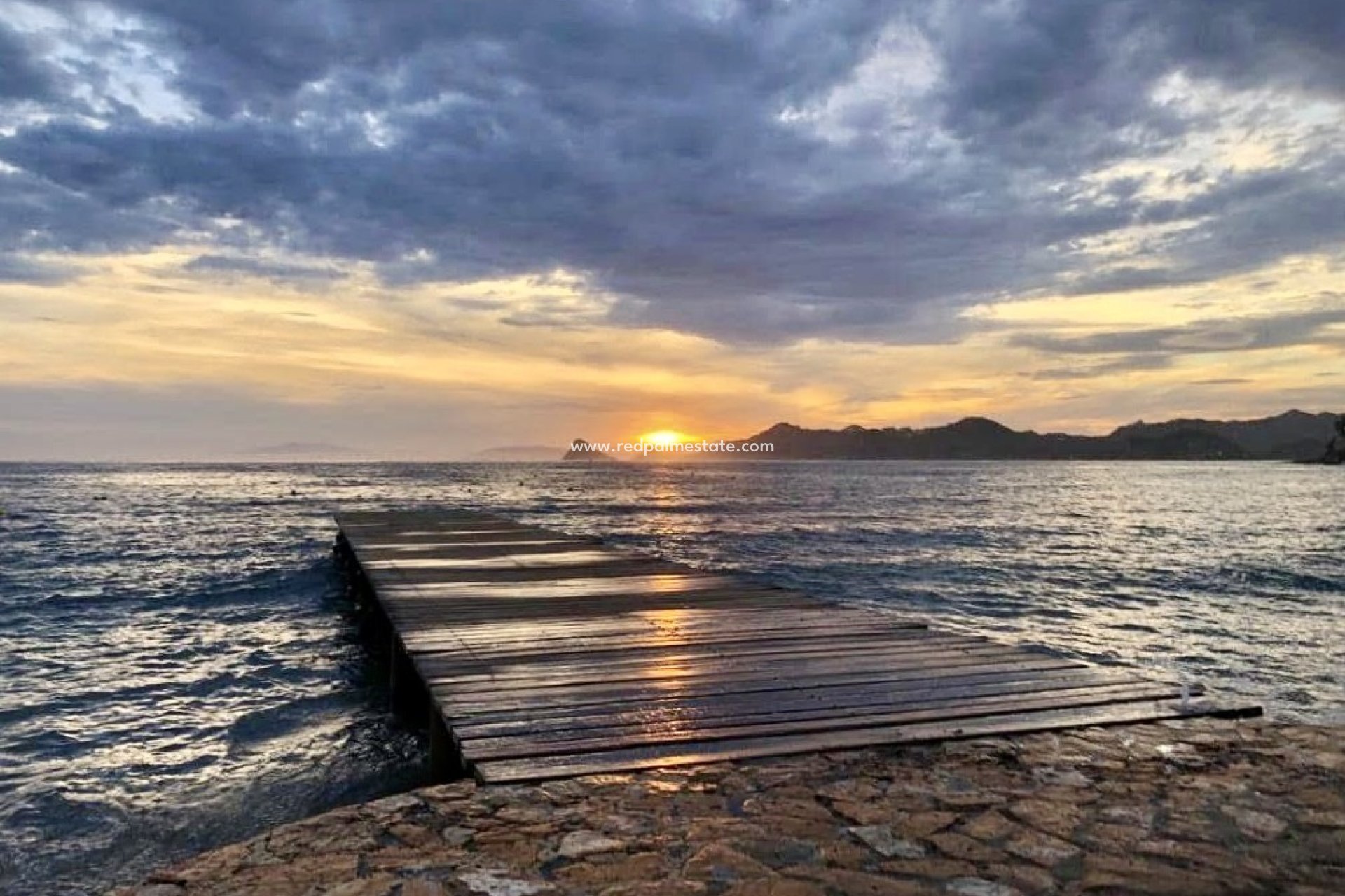 Återförsäljning - Radhus -
Aquilas