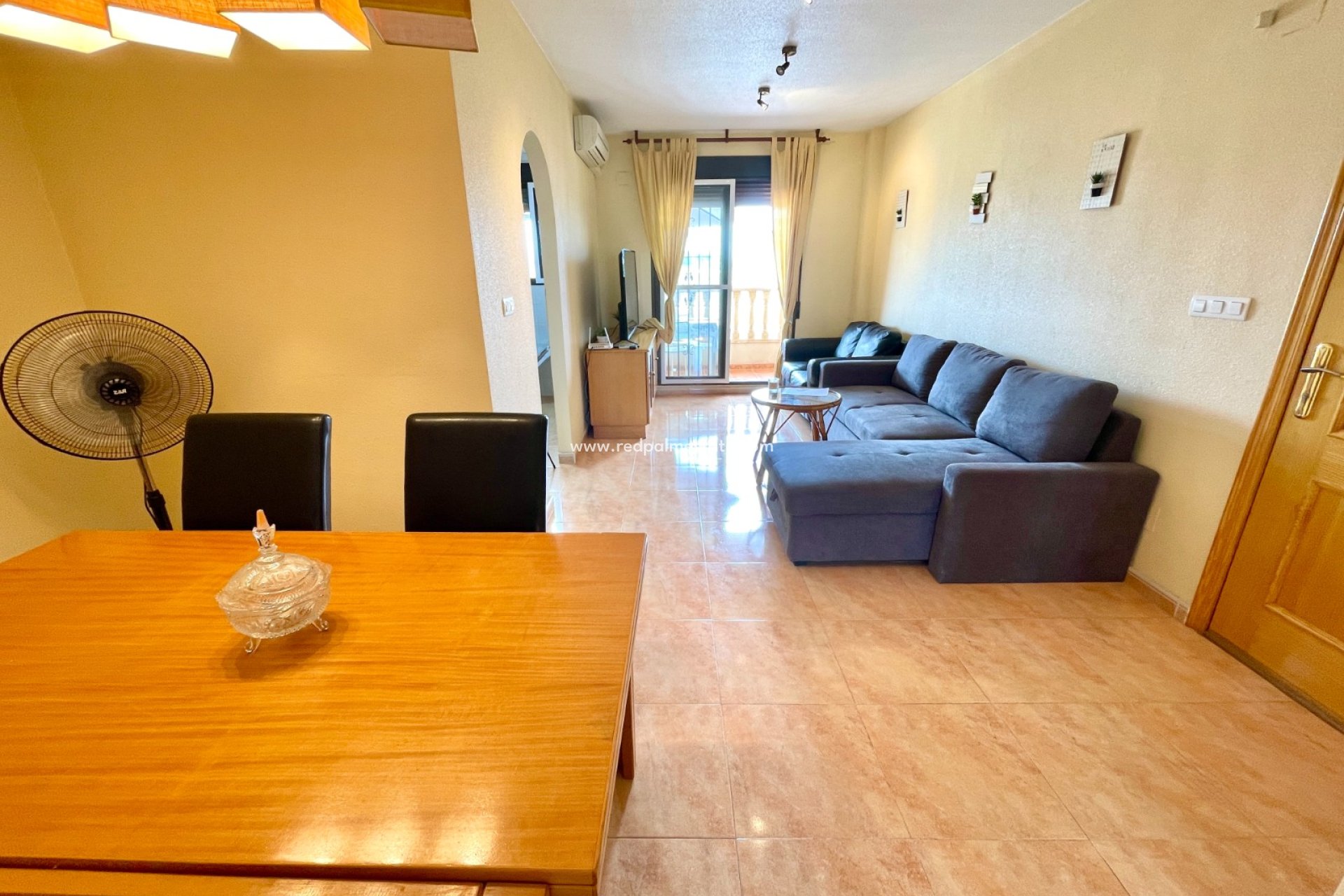 Återförsäljning - Radhus -
Daya Nueva - Costa Blanca