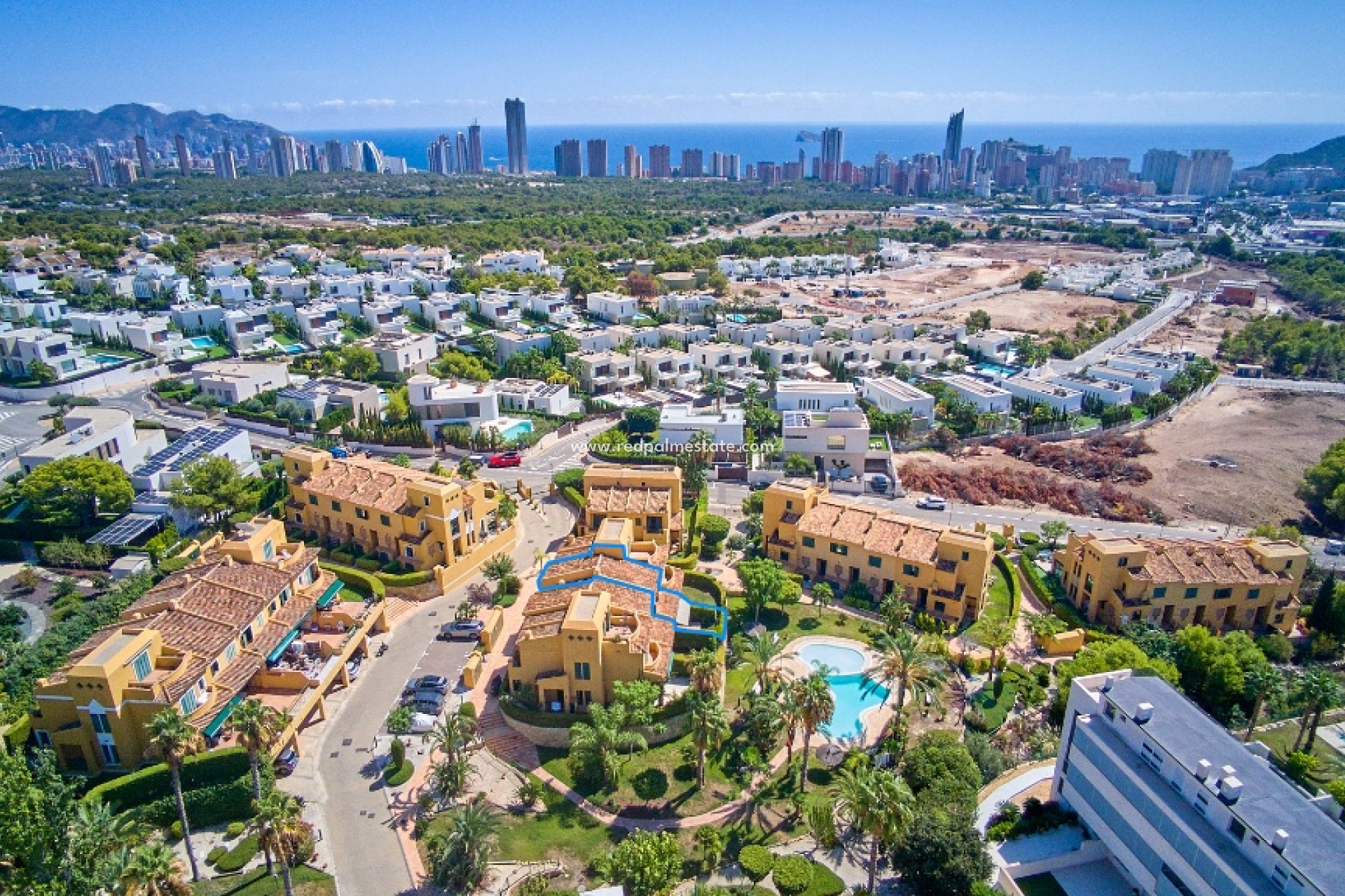 Återförsäljning - Radhus -
Finestrat